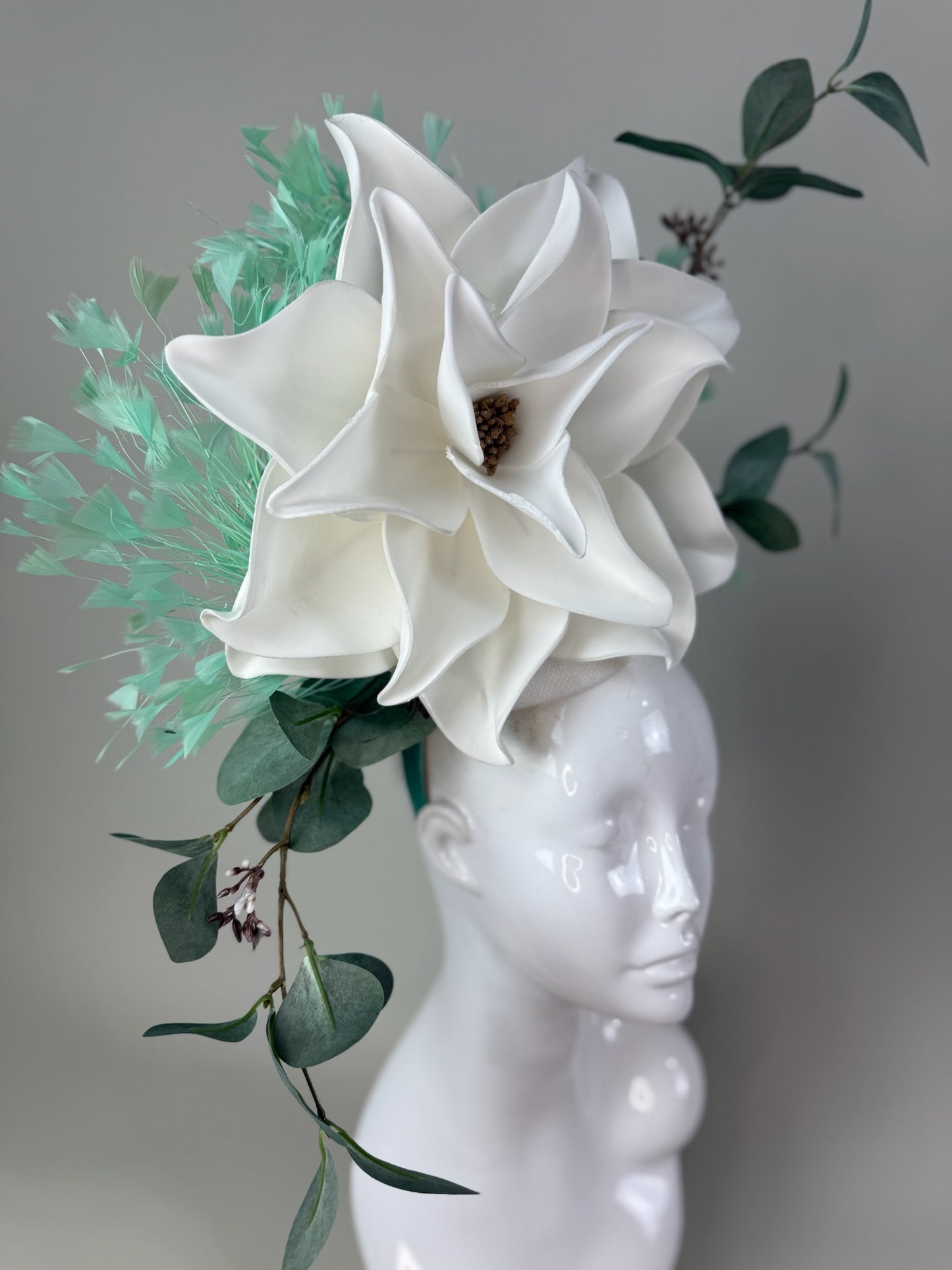 White and Green Derby Fascinator, Kentucky Derby Hat Alternative, Kentucky derby hat (GOLD LINE)
