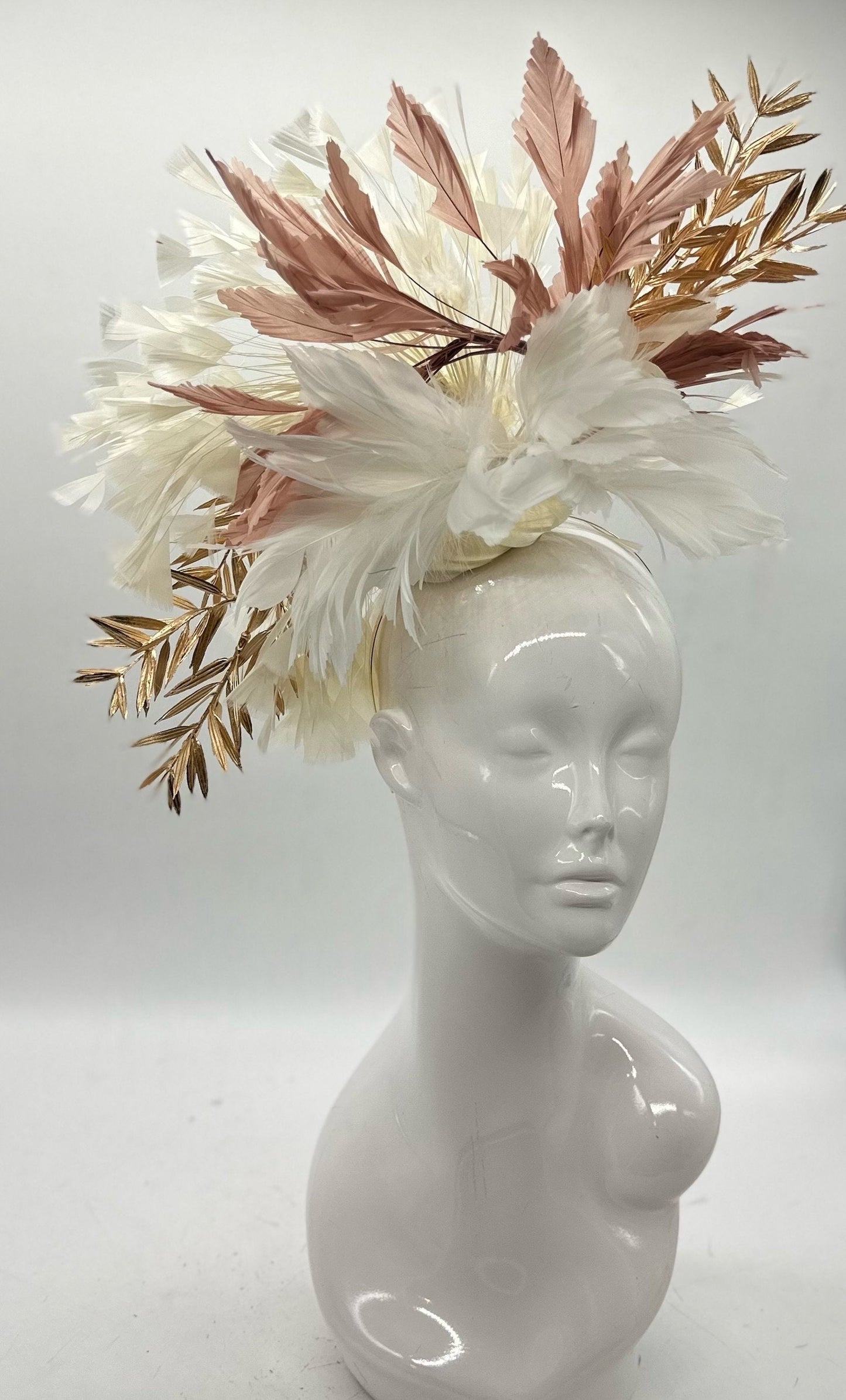 White, Gold and Blush Derby Fascinator, Kentucky Derby Hat Alternative, Kentucky derby hat (GOLD LINE)