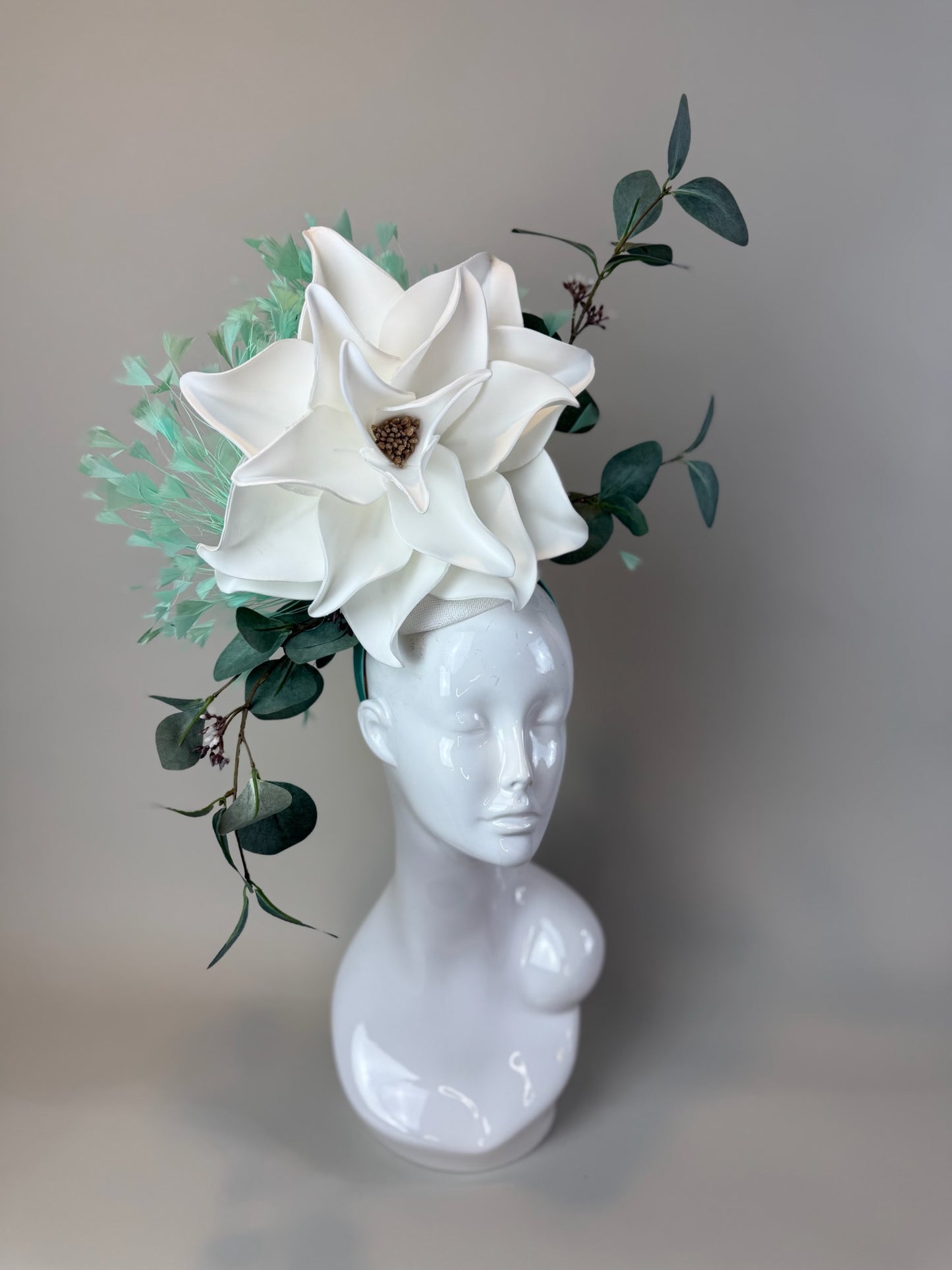 White and Green Derby Fascinator, Kentucky Derby Hat Alternative, Kentucky derby hat (GOLD LINE)