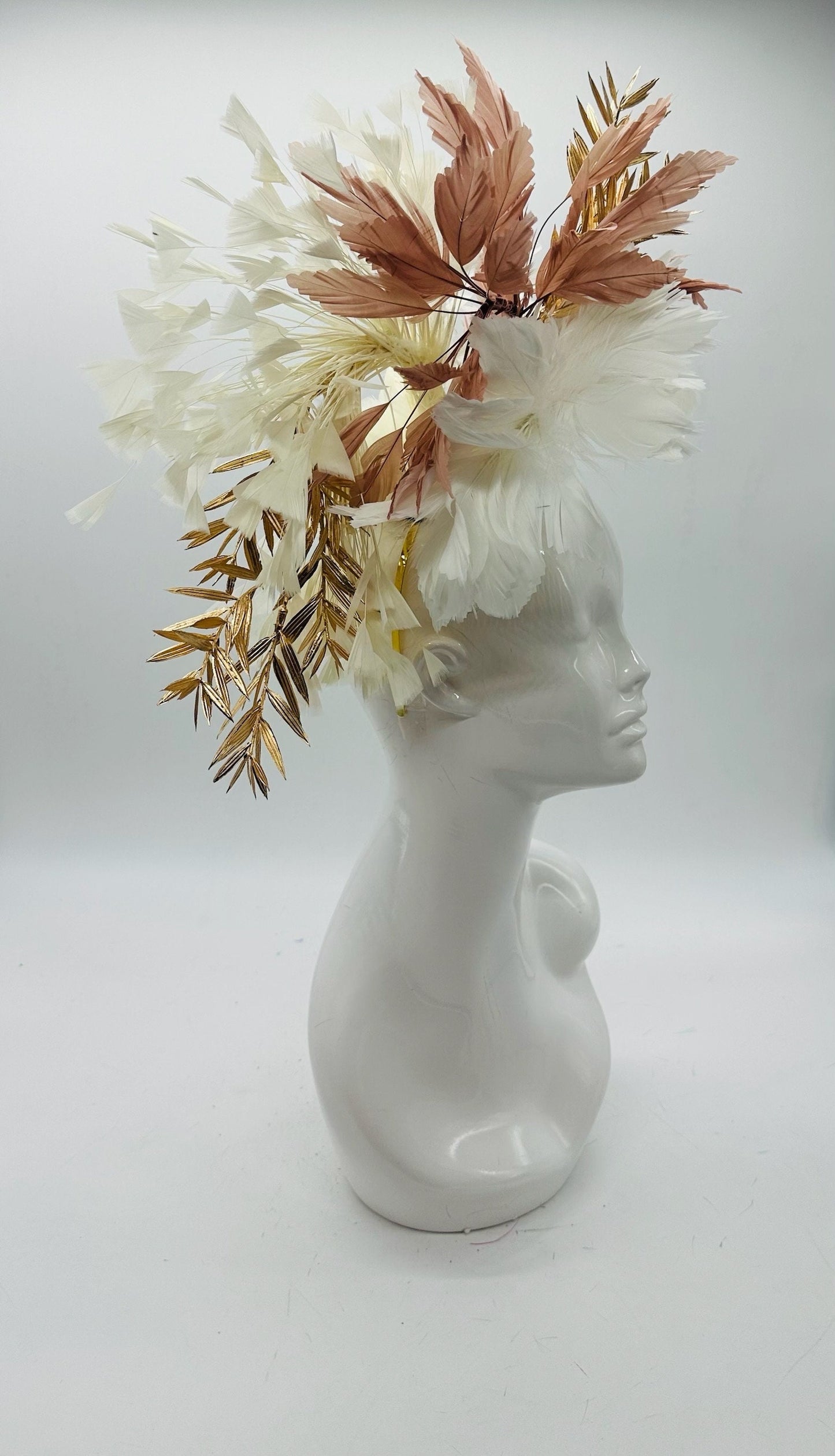 White, Gold and Blush Derby Fascinator, Kentucky Derby Hat Alternative, Kentucky derby hat (GOLD LINE)