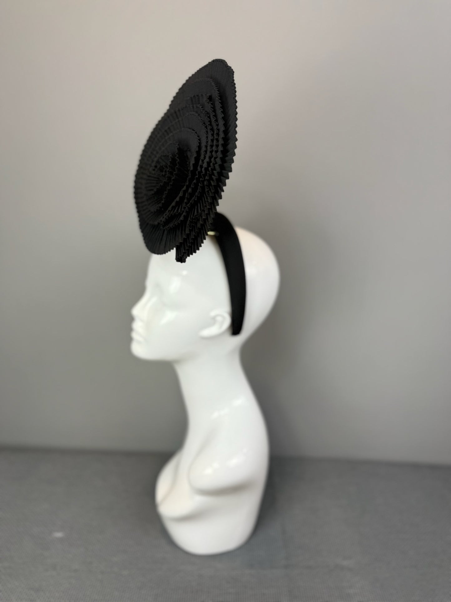 Black Kentucky Derby fascinator, Derby Hat Alternative (GOLD LINE)