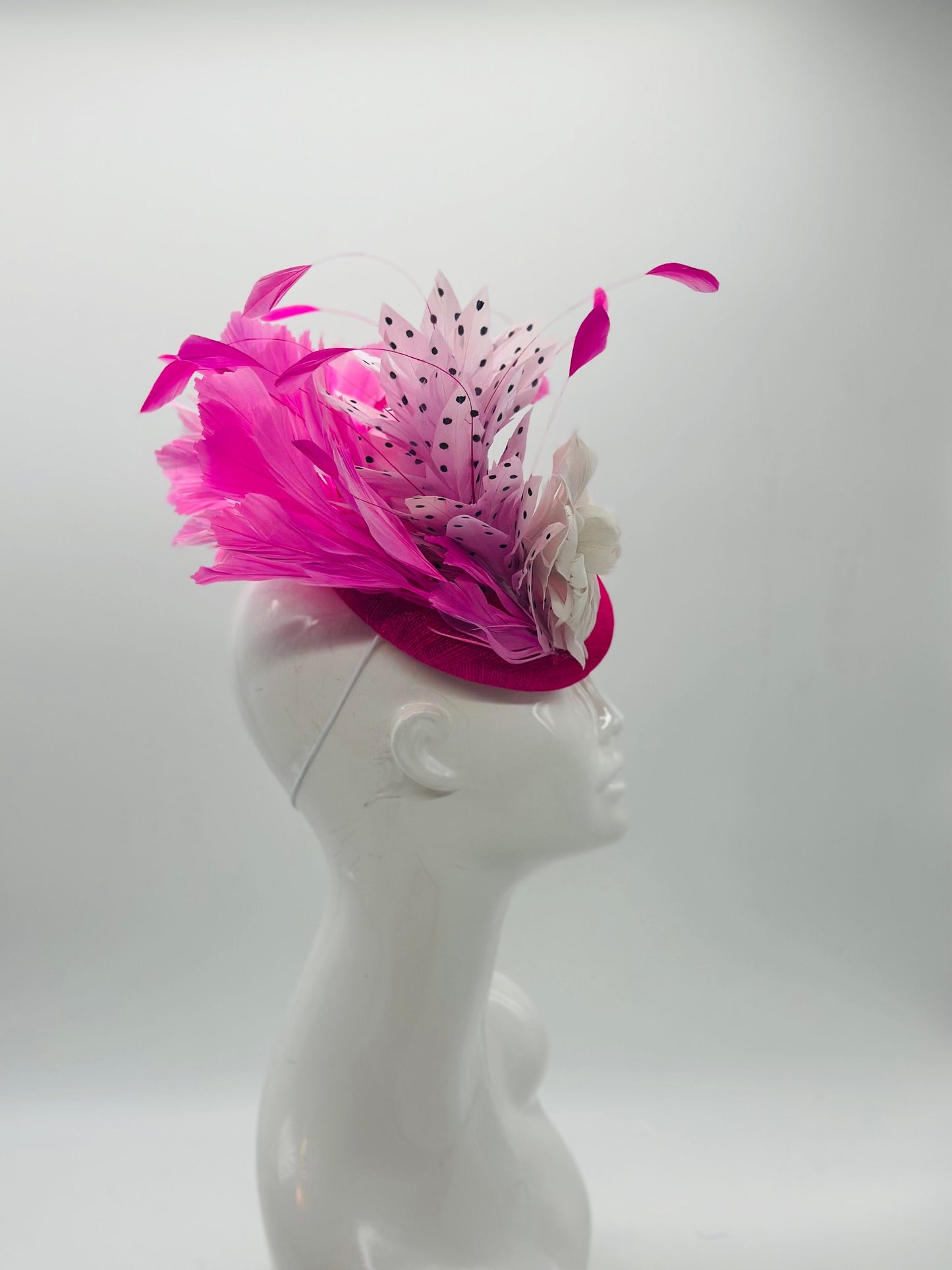 Pink and White Derby Fascinator, Kentucky Derby Hat Alternative, Kentucky derby hat, (GOLD LINE)