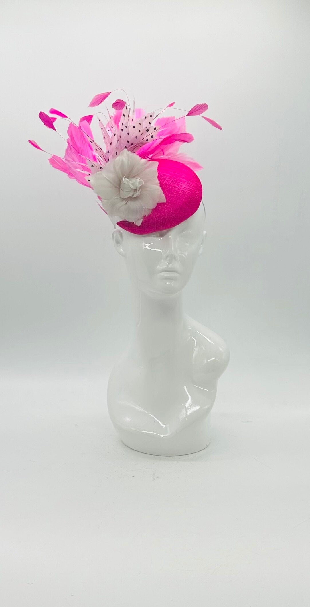 Pink and White Derby Fascinator, Kentucky Derby Hat Alternative, Kentucky derby hat, (GOLD LINE)