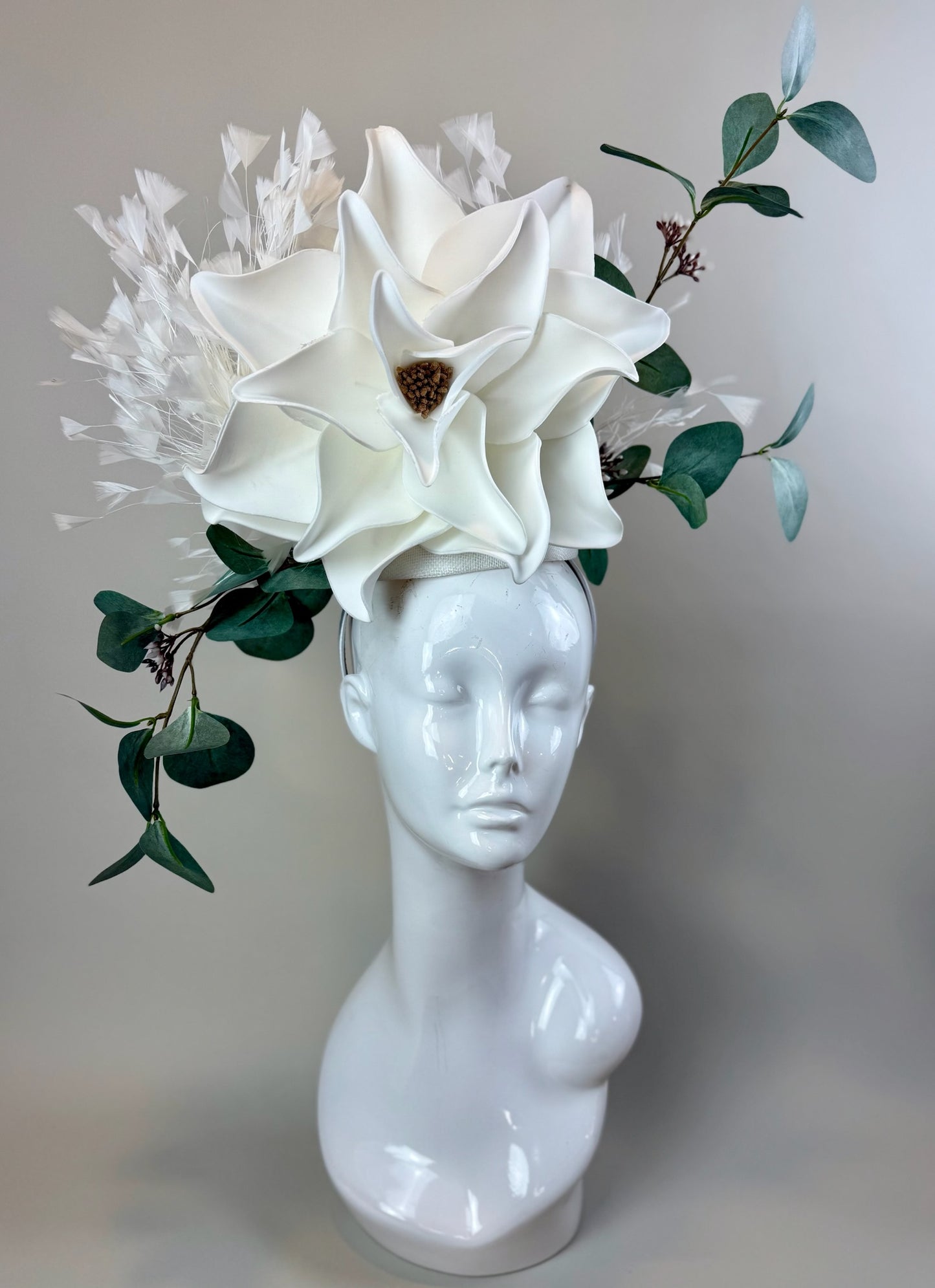 White and Green Derby Fascinator, Kentucky Derby Hat Alternative, Kentucky derby hat (GOLD LINE)