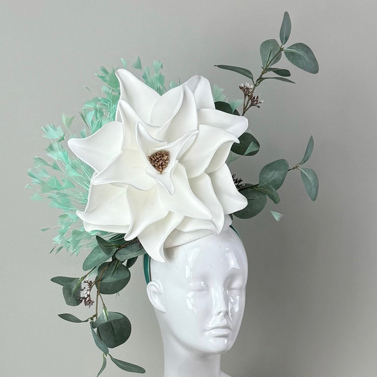 White and Green Derby Fascinator, Kentucky Derby Hat Alternative, Kentucky derby hat (GOLD LINE)