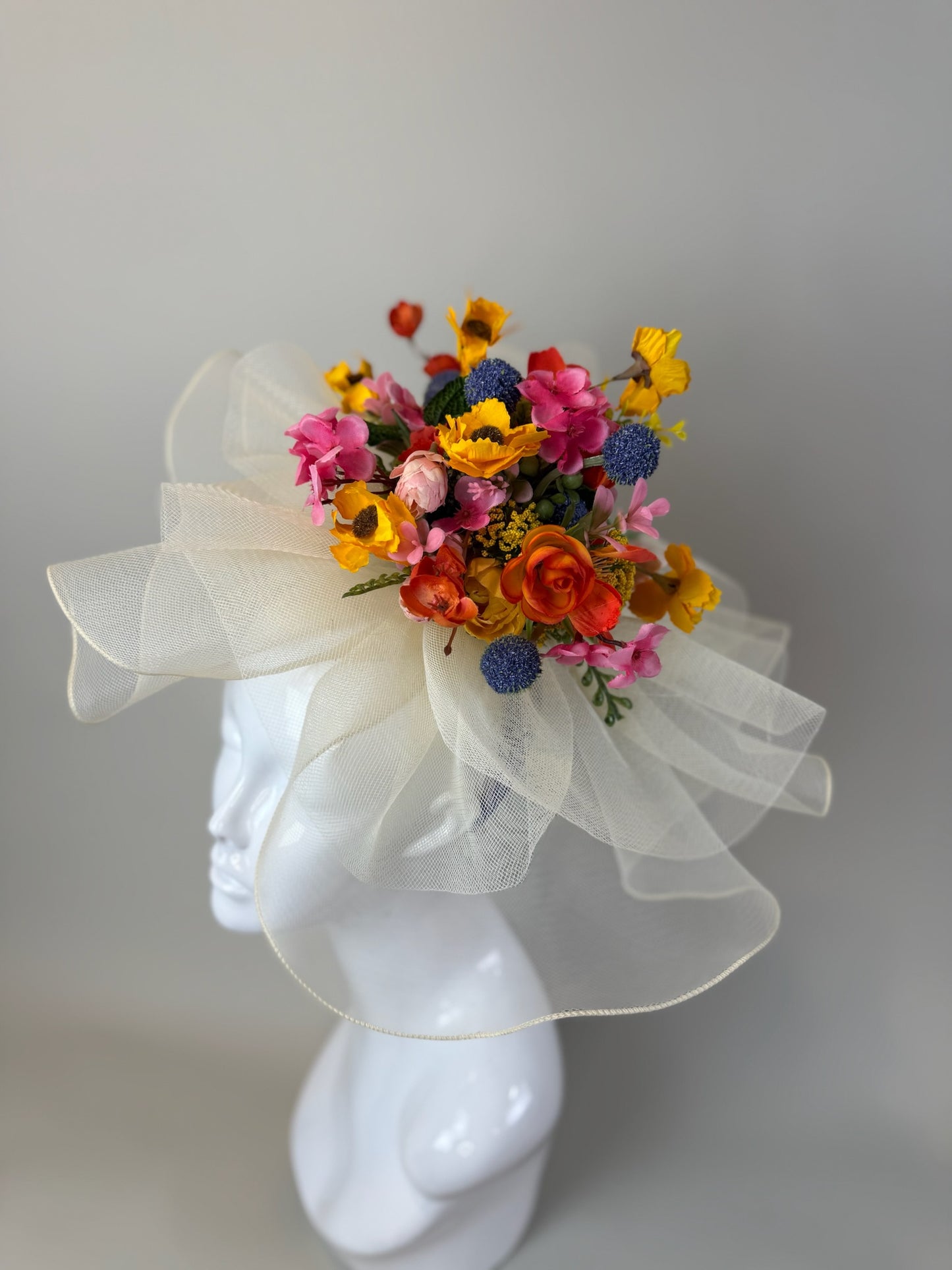 Floral and Cream Derby Fascinator, Kentucky Derby Hat Alternative, Kentucky derby hat (GOLD LINE)