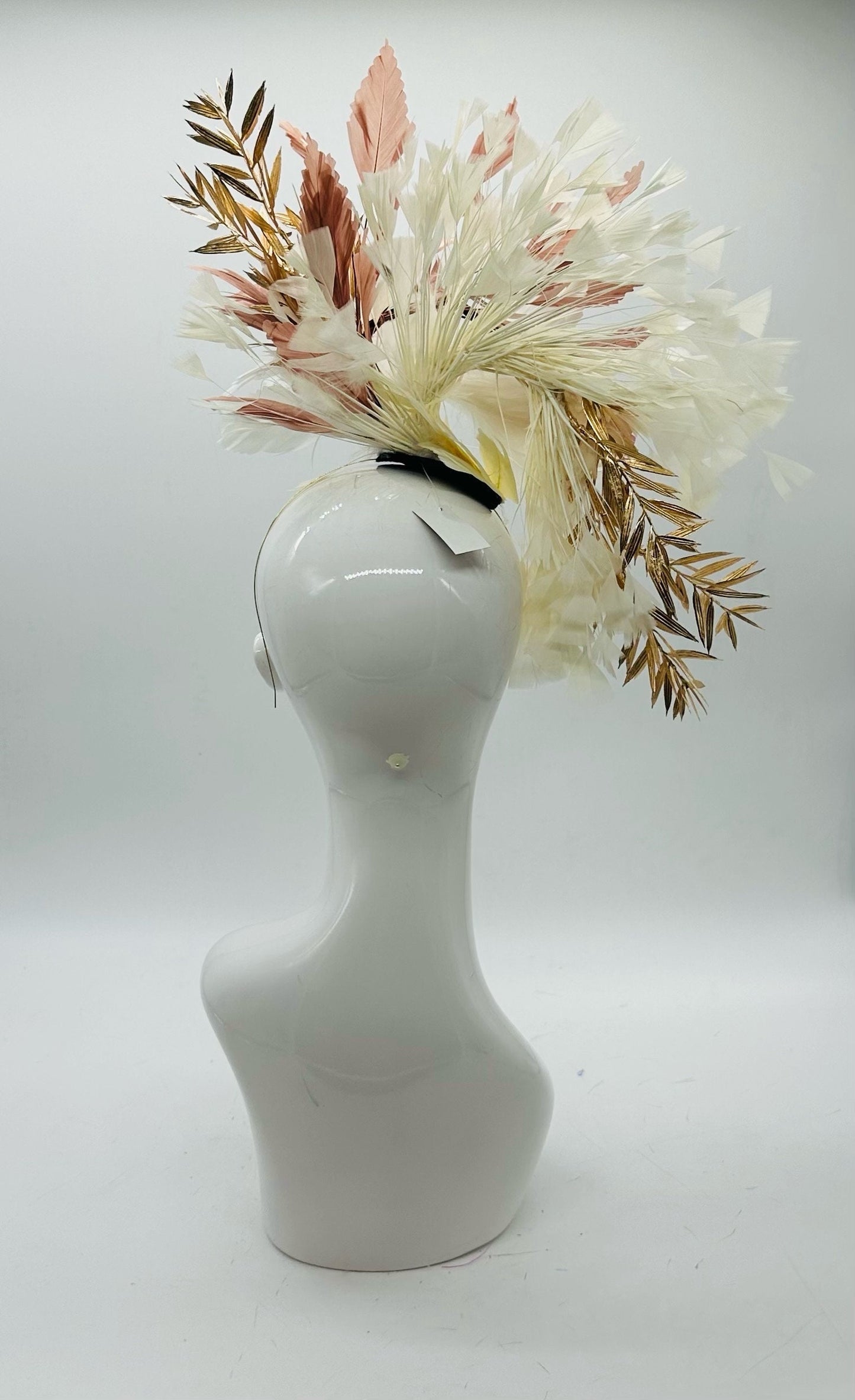 White, Gold and Blush Derby Fascinator, Kentucky Derby Hat Alternative, Kentucky derby hat (GOLD LINE)