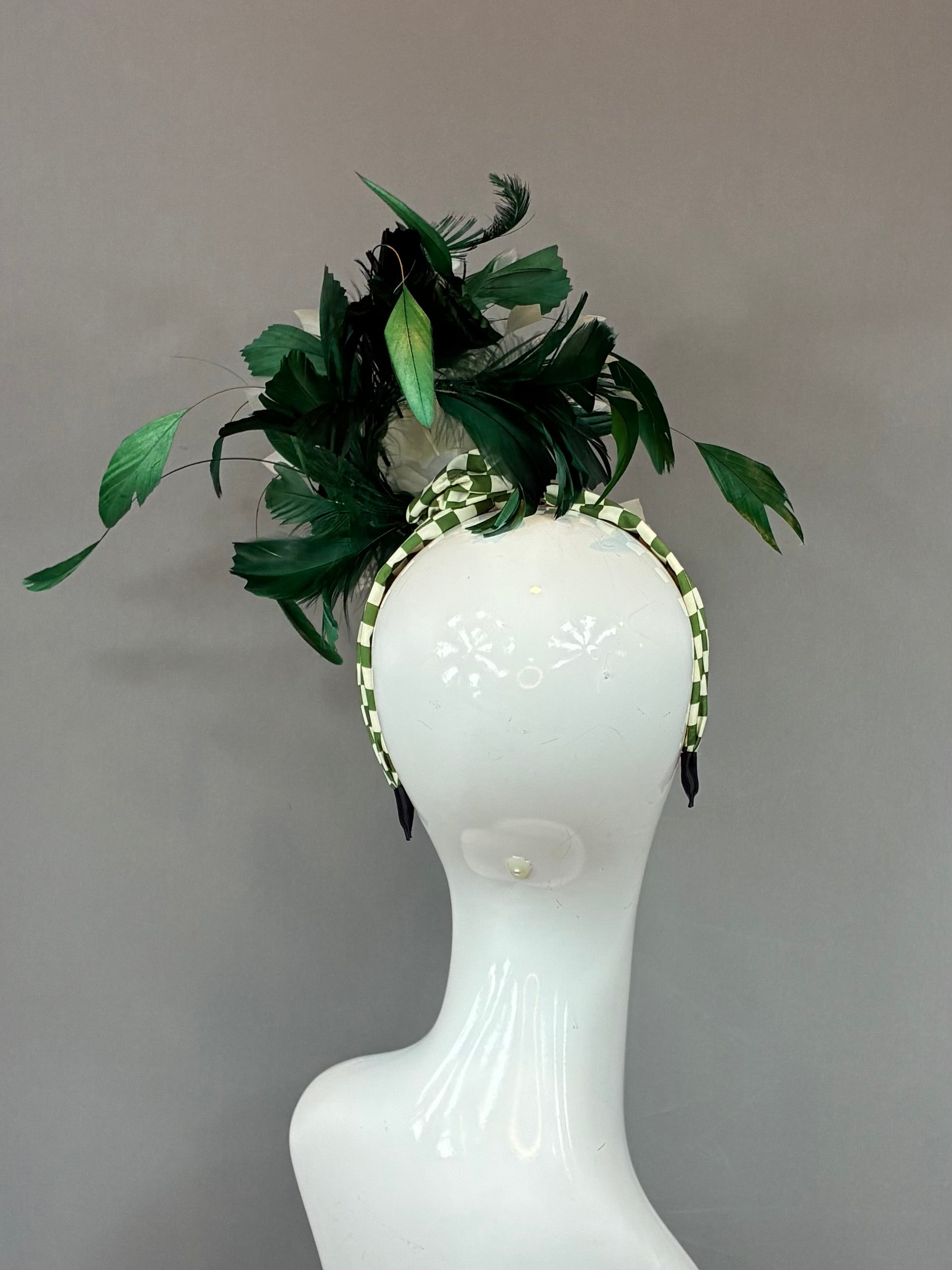 Kentucky Derby Fascinator Hat | Green and white feathered Headband Hat | Derbyologie