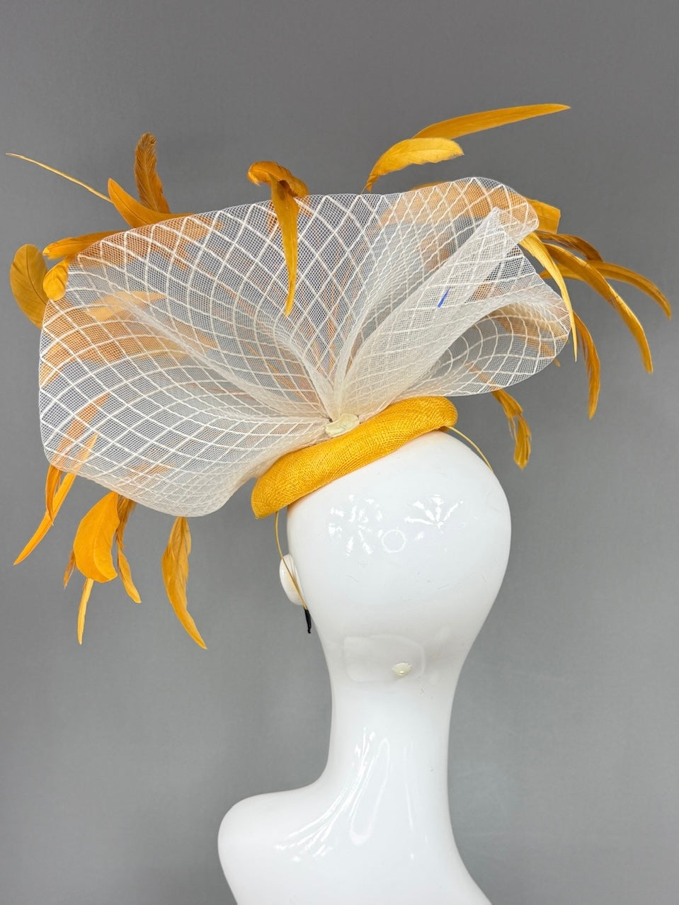 Kentucky Derby Fascinator Hat | Yellow feathers and white mesh Headpiece | Derbyologie
