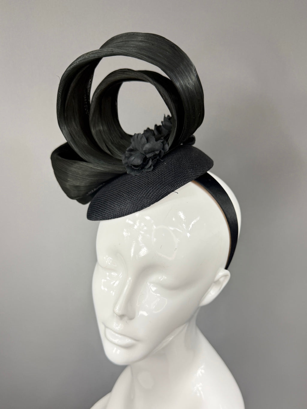 Kentucky Derby Fascinator Hat | Black Headpiece | Derbyologie