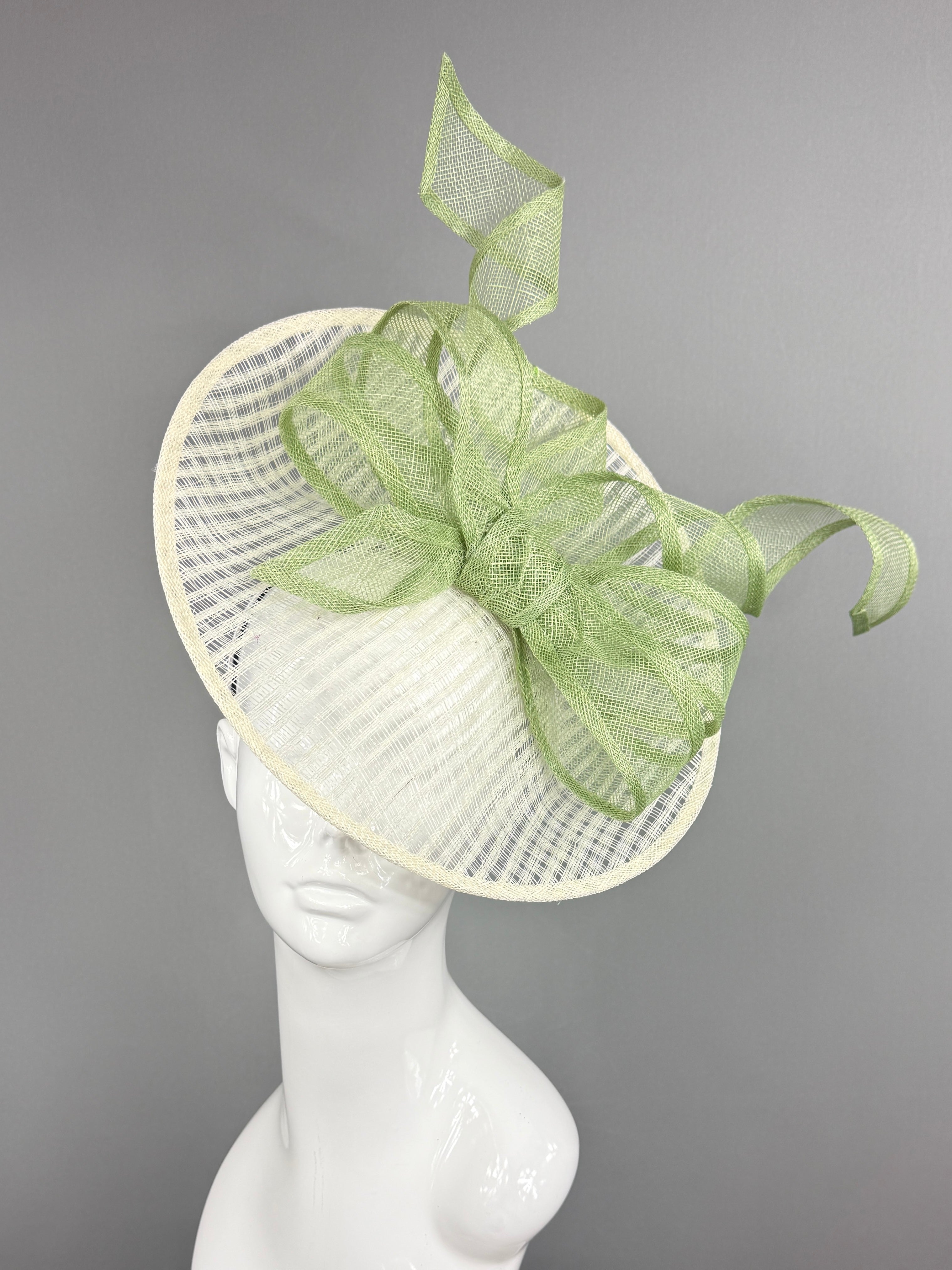 Kentucky Derby Fascinator Hat | Green and white Headpiece | Derbyologie