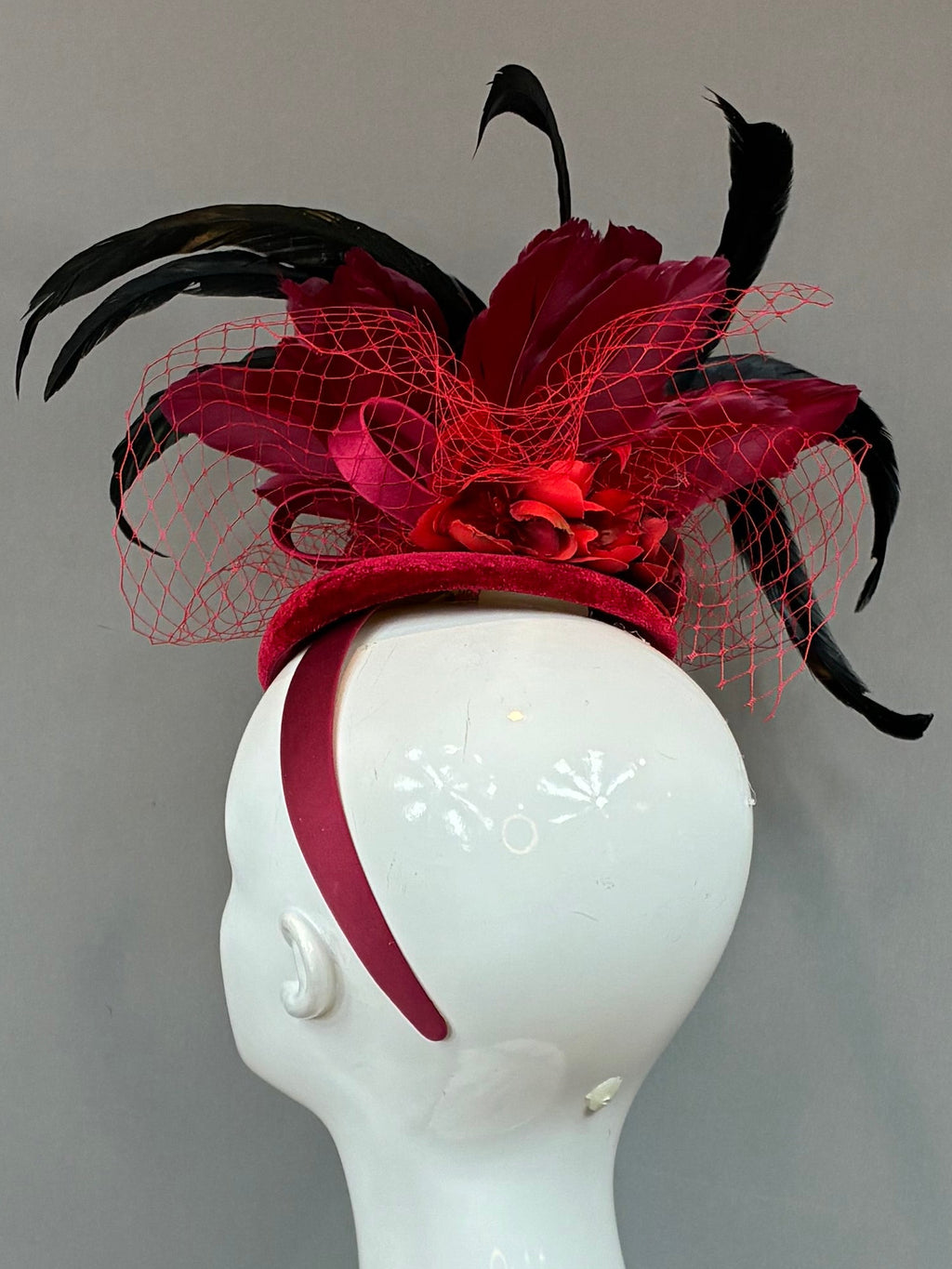 Red, Burgundy and Black Derby Fascinator, Kentucky Derby Hat Alternative, Kentucky derby hat (GOLD LINE)