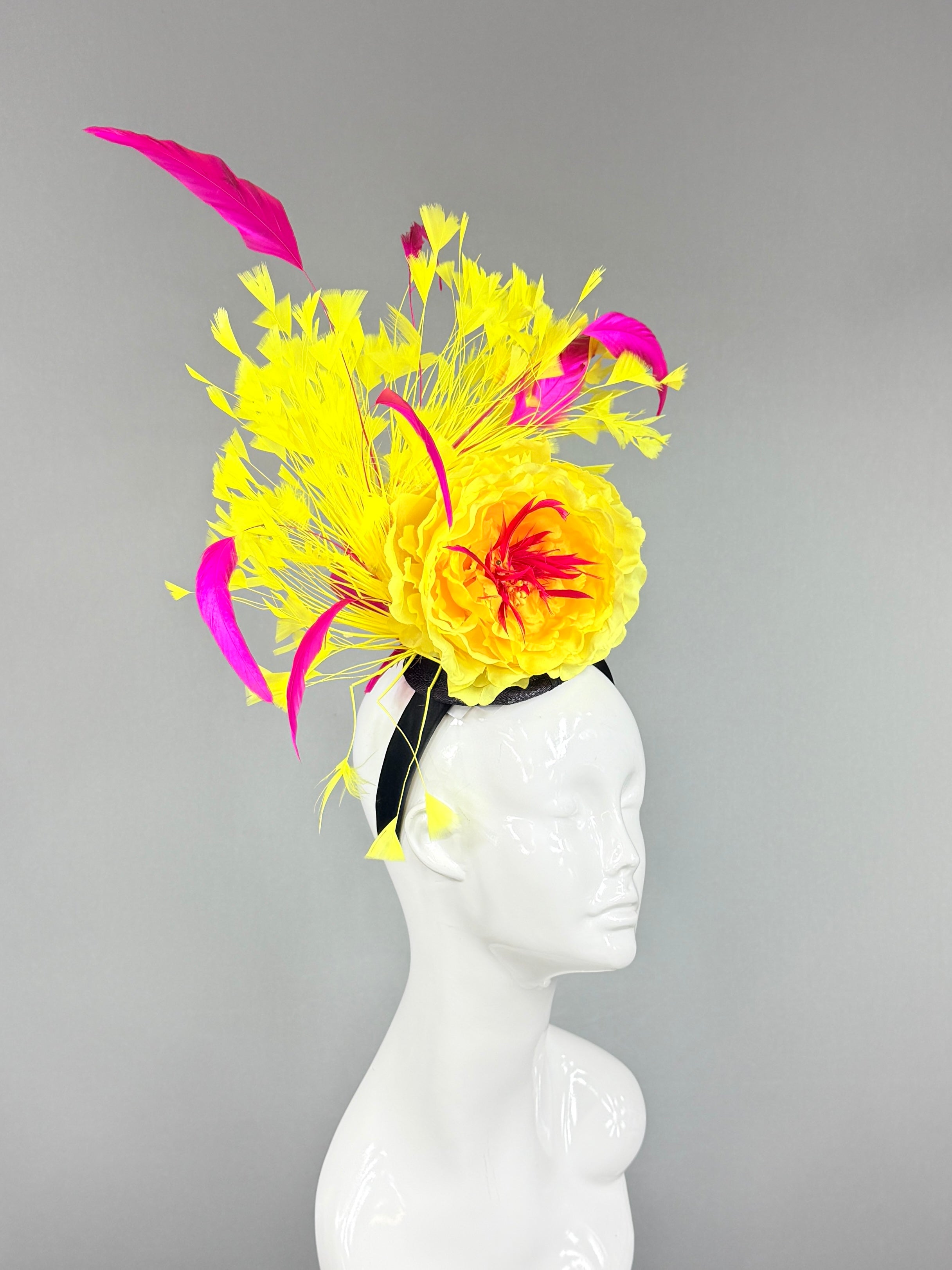 Kentucky Derby Hat | Yellow and pink Kentucky Derby Fascinator, Derby | Derbyologie