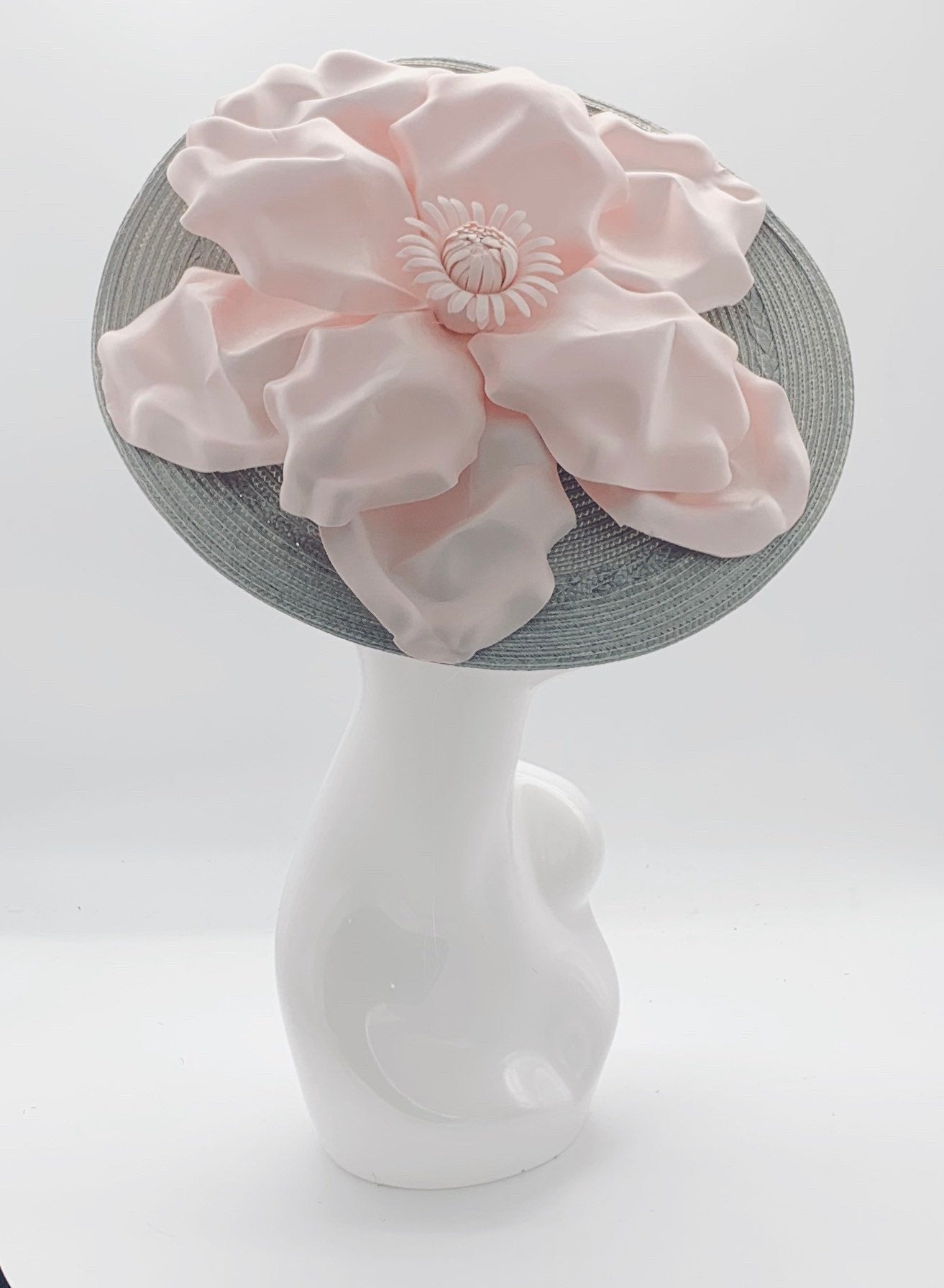 Kentucky derby hat, fascinator, floral headpiece, derby hat alternative (GOLD LINE)