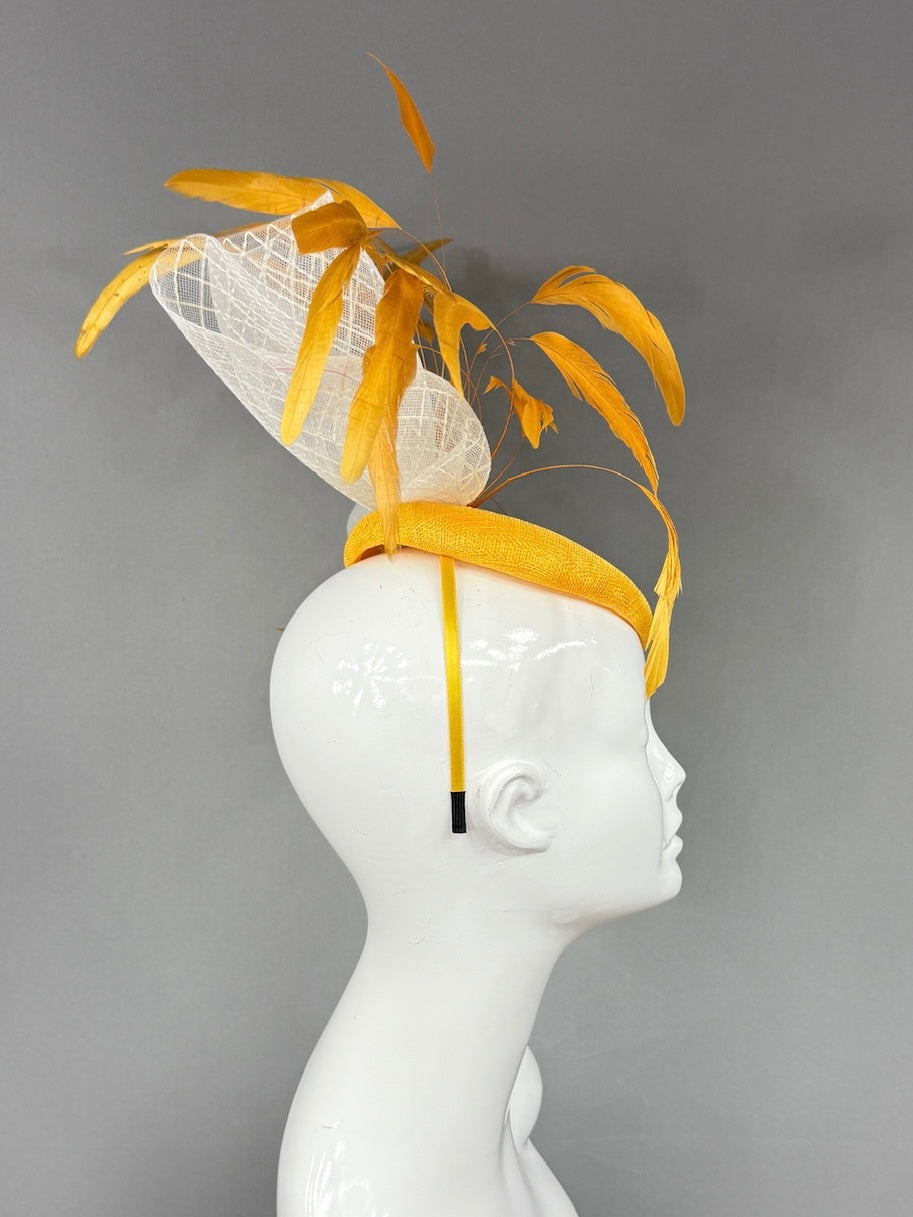 Kentucky Derby Fascinator Hat | Yellow feathers and white mesh Headpiece | Derbyologie
