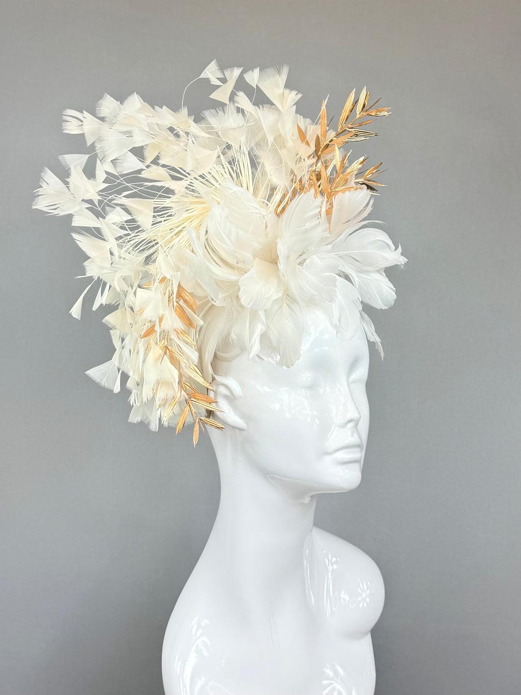 White and Gold Derby Fascinator, Kentucky Derby Hat Alternative, Kentucky derby hat (GOLD LINE)