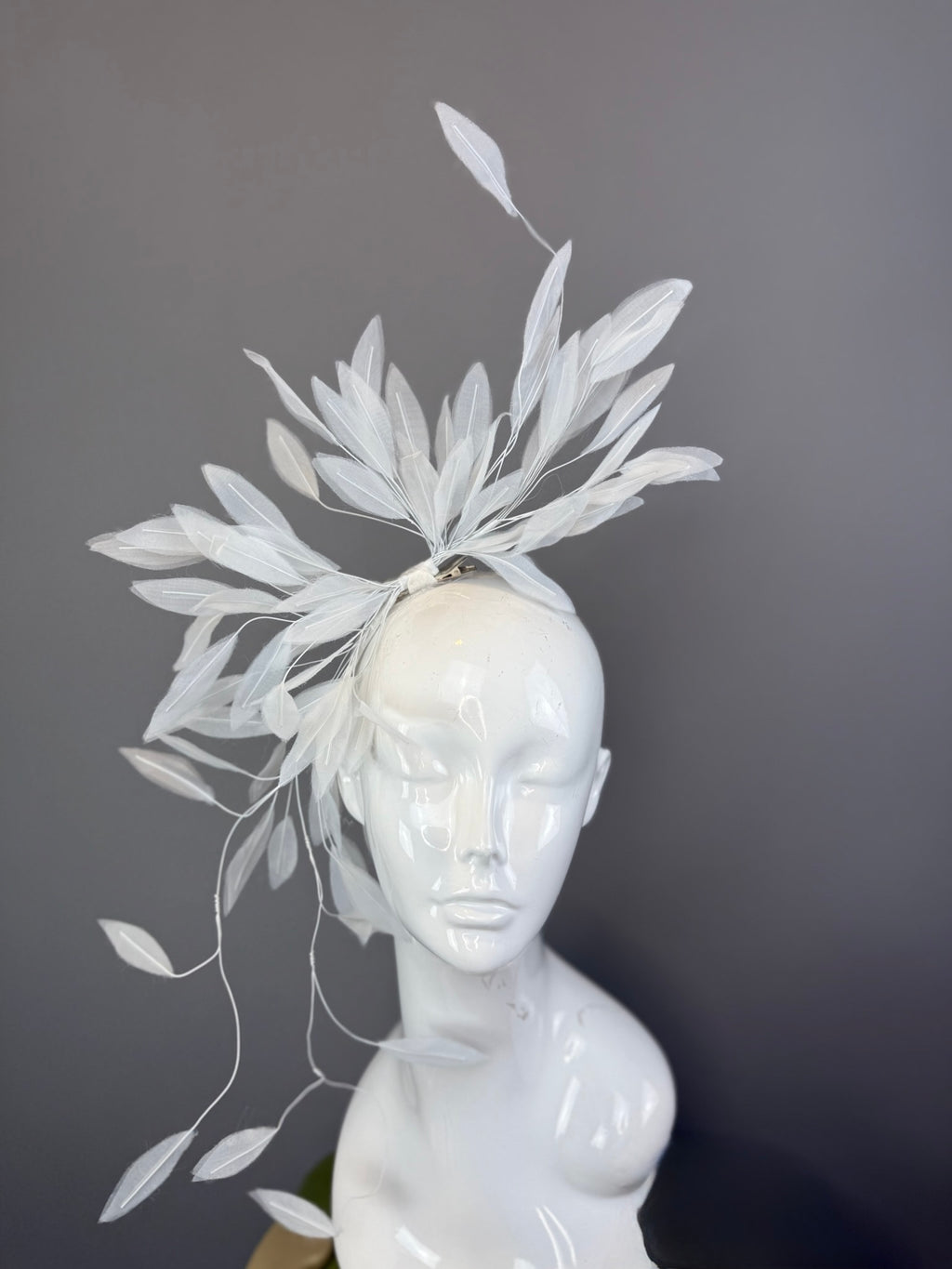 Kentucky Derby Feather Fascinator Hat for Women with white wiry feathers