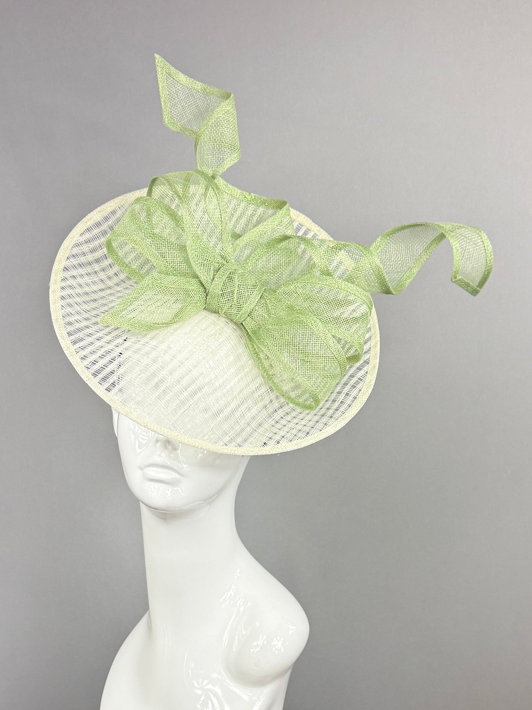 Kentucky Derby Fascinator Hat | Green and white Headpiece | Derbyologie