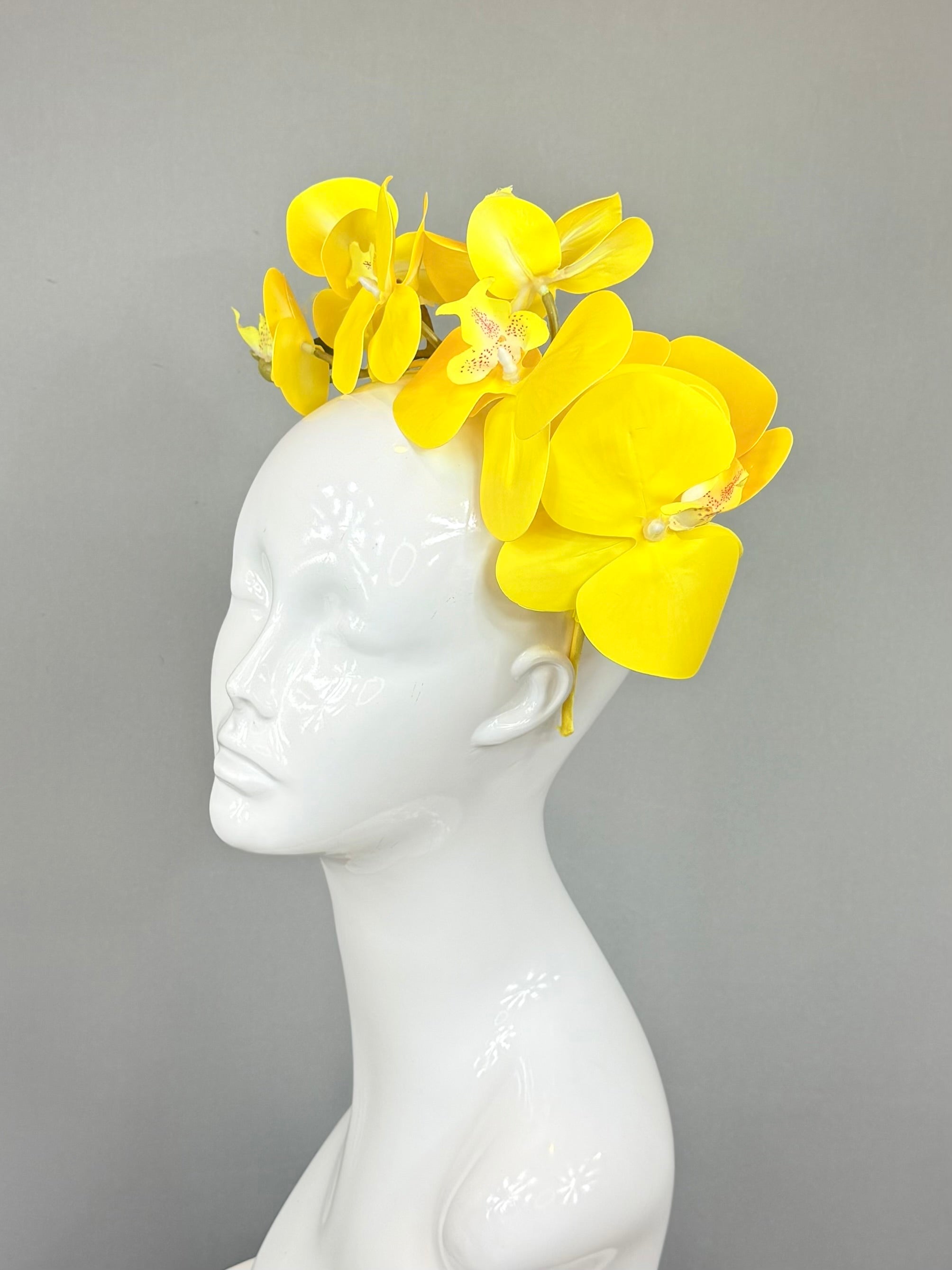Kentucky Derby Fascinator Hat | Yellow Flower Headpiece| Derbyologie