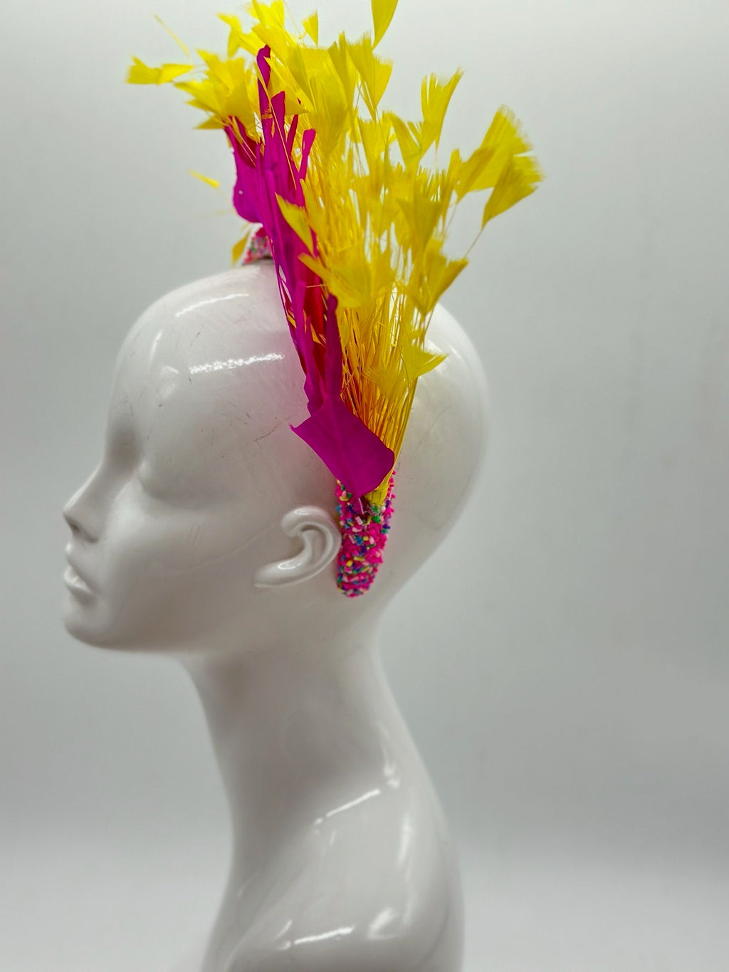 Pink and Yellow Derby Fascinator, Kentucky Derby Hat Alternative, Kentucky derby hat (GOLD LINE)