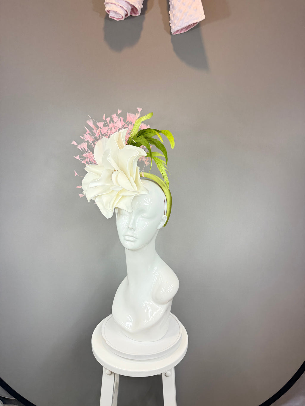 Kentucky Derby Fascinator Hat | White and Pink Flower Hat | Derbyologie