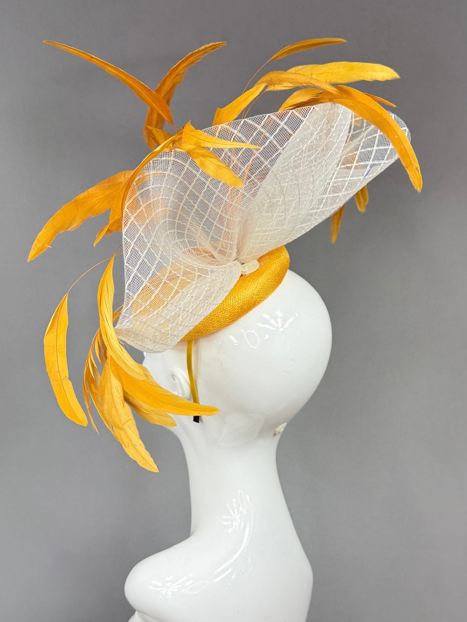 Kentucky Derby Fascinator Hat | Yellow feathers and white mesh Headpiece | Derbyologie
