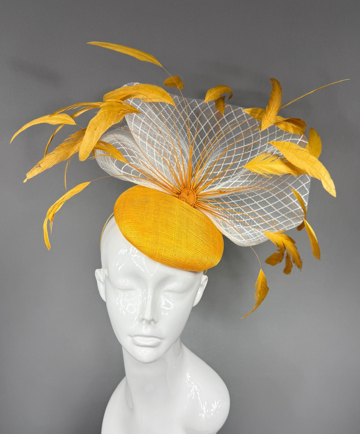 Kentucky Derby Fascinator Hat | Yellow feathers and white mesh Headpiece | Derbyologie
