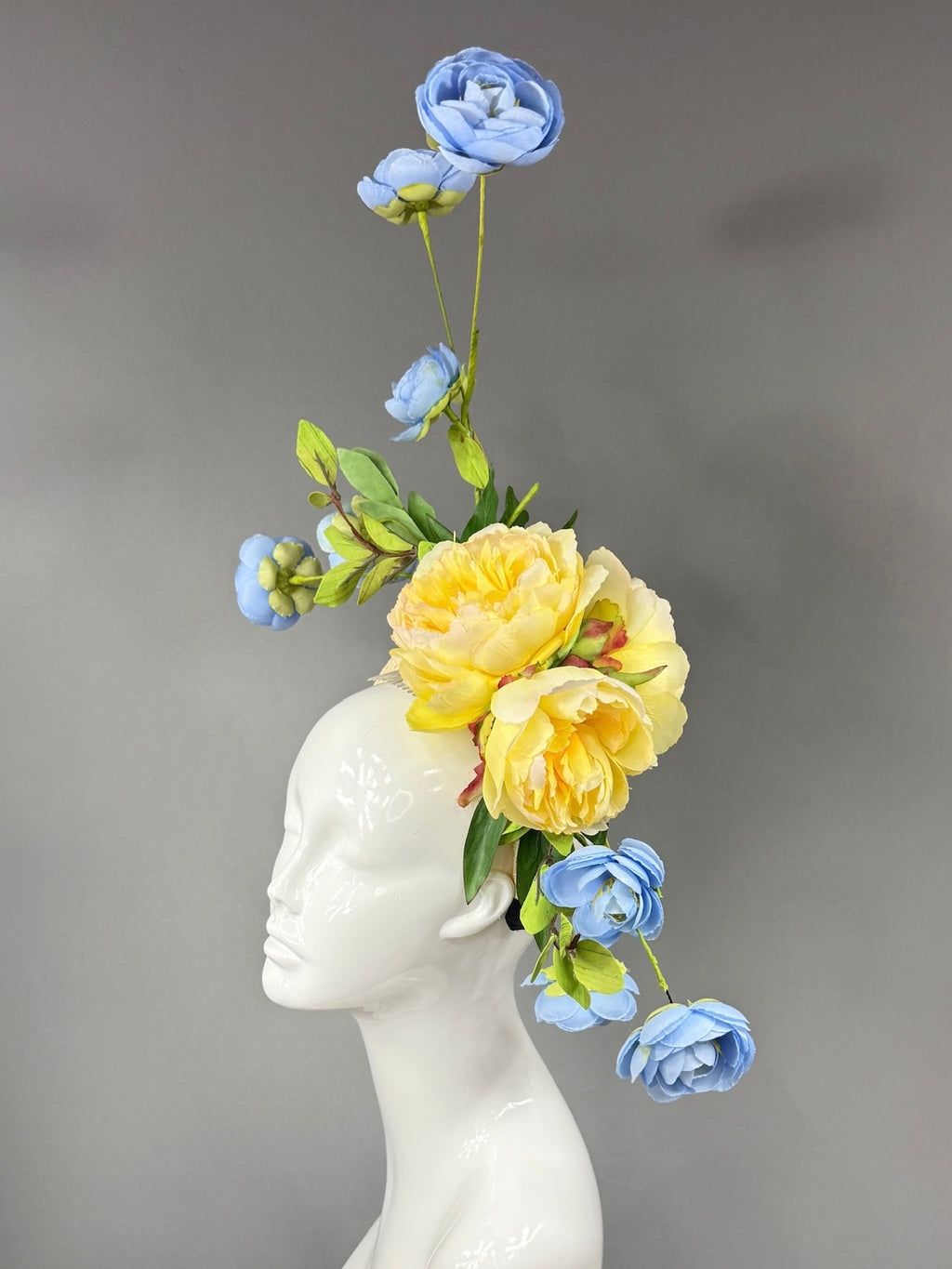 Kentucky Derby Fascinator Hat | Yellow and blue flowered Headpiece | Derbyologie