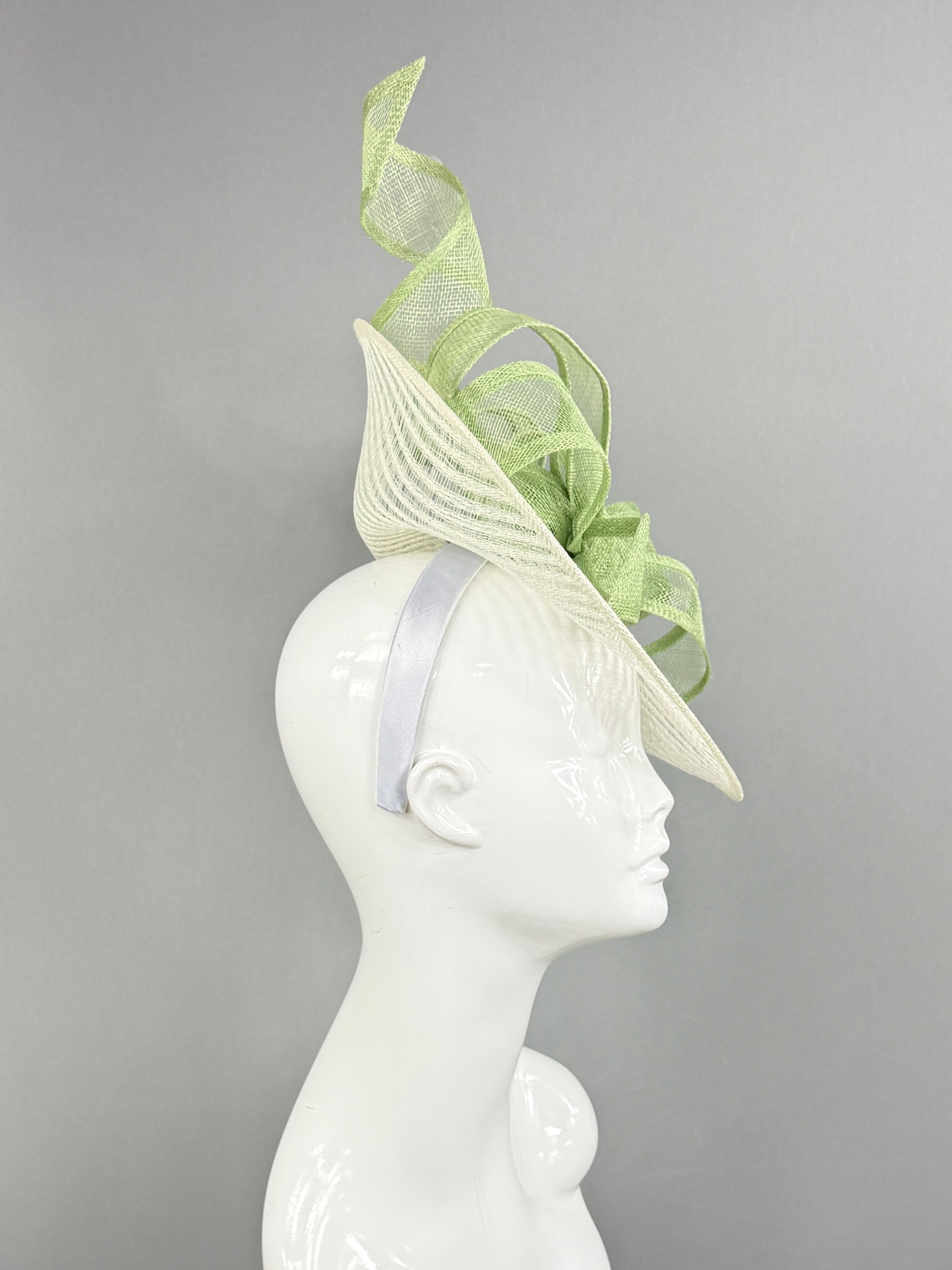 Kentucky Derby Fascinator Hat | Green and white Headpiece | Derbyologie