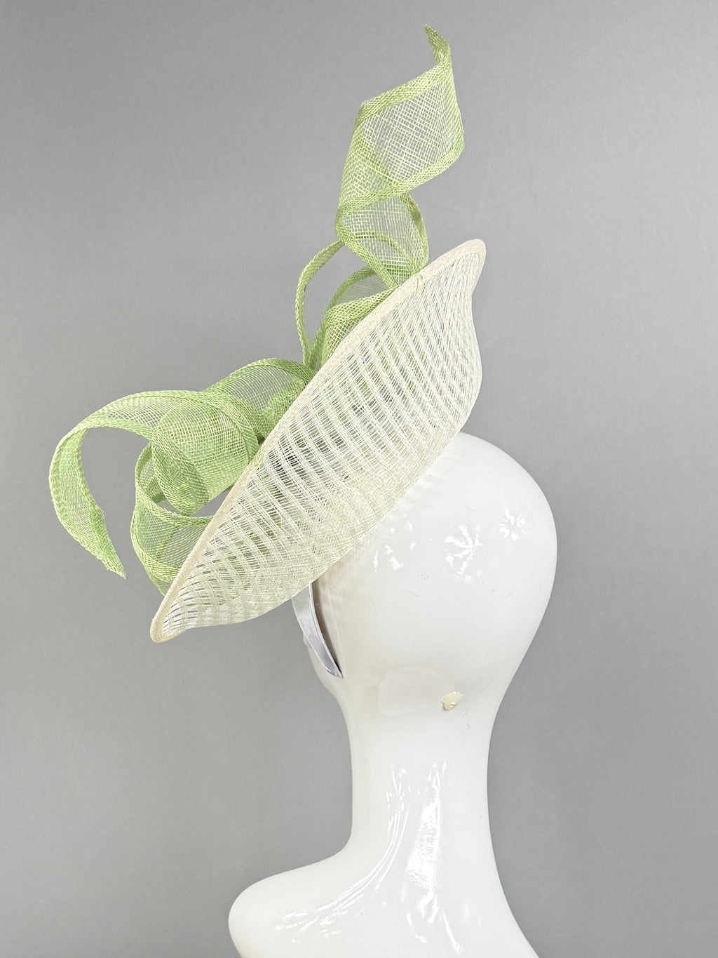 Kentucky Derby Fascinator Hat | Green and white Headpiece | Derbyologie