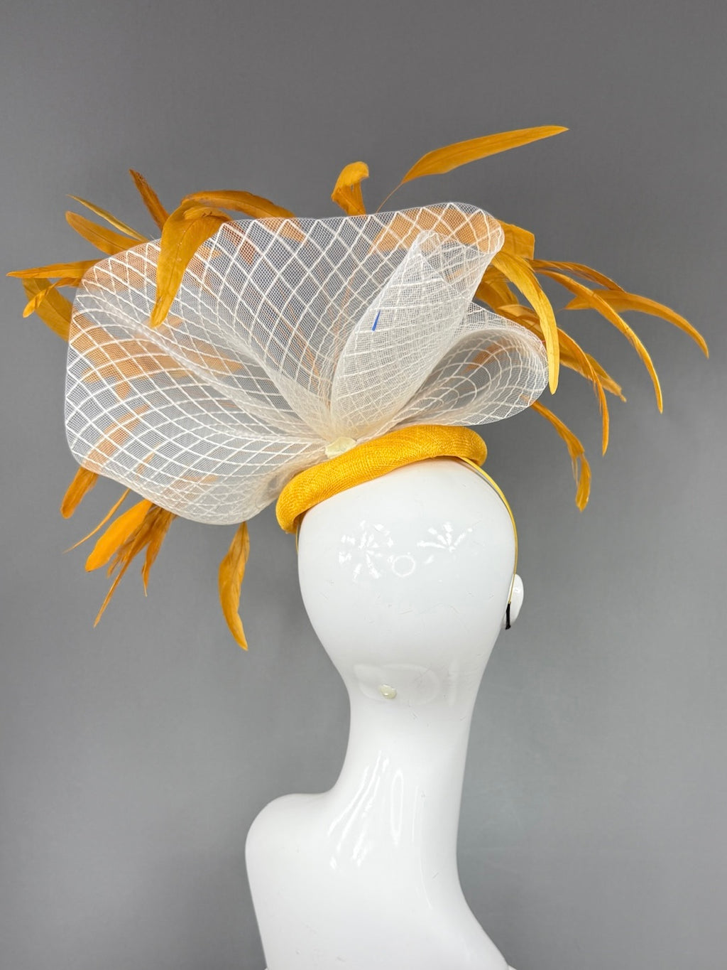 Kentucky Derby Fascinator Hat | Yellow feathers and white mesh Headpiece | Derbyologie