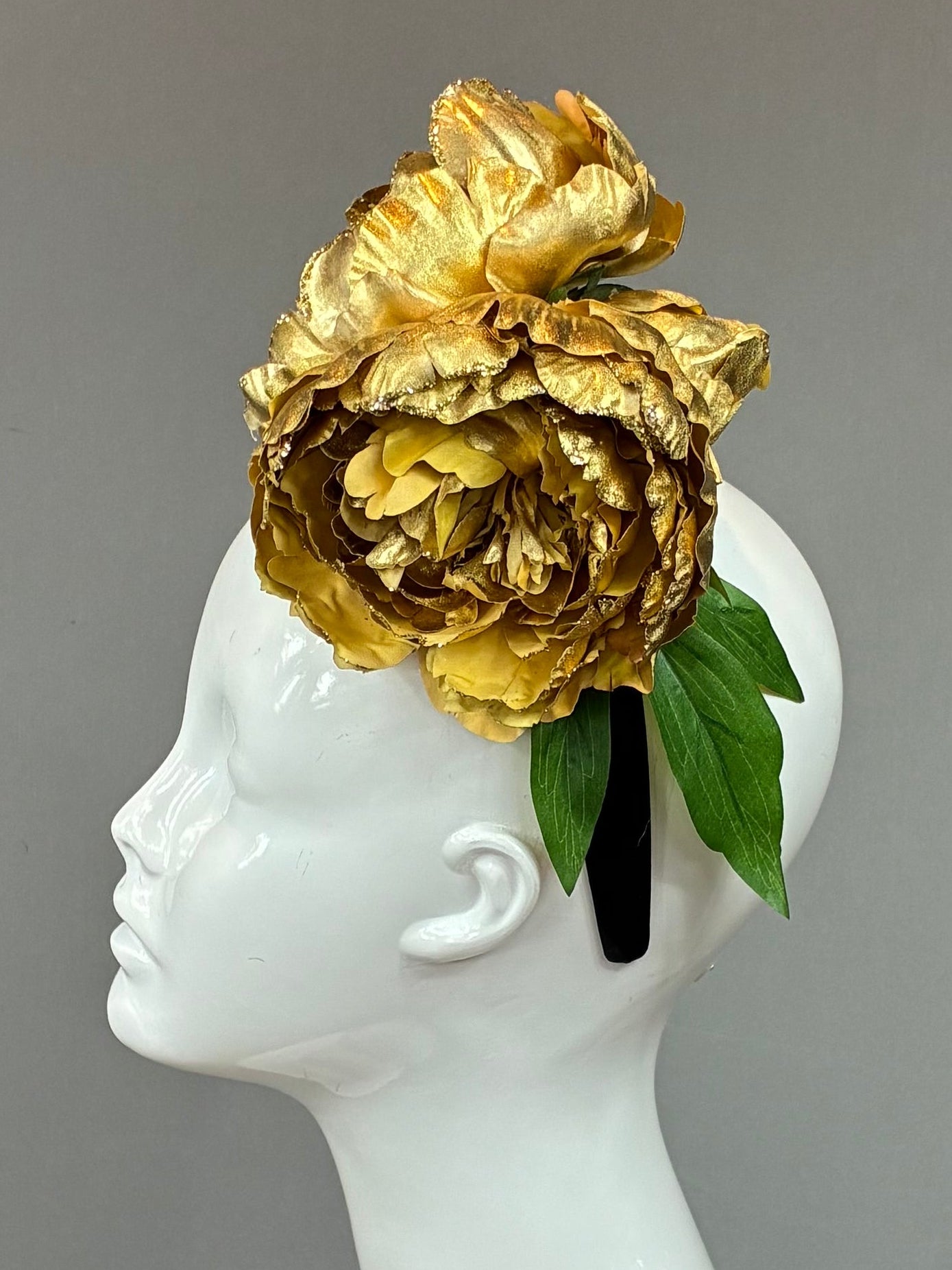 Kentucky Derby Fascinator Hat | Gold flower headpiece | Derbyologie
