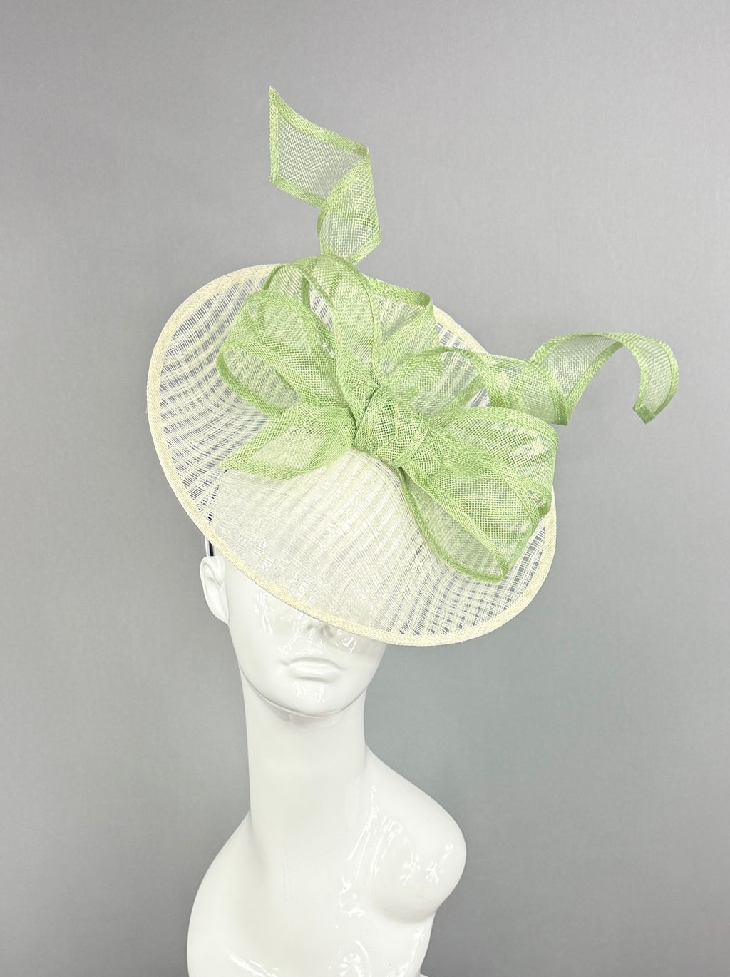 Kentucky Derby Fascinator Hat | Green and white Headpiece | Derbyologie