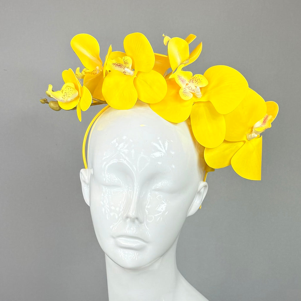 Kentucky Derby Fascinator Hat | Yellow Flower Headpiece| Derbyologie