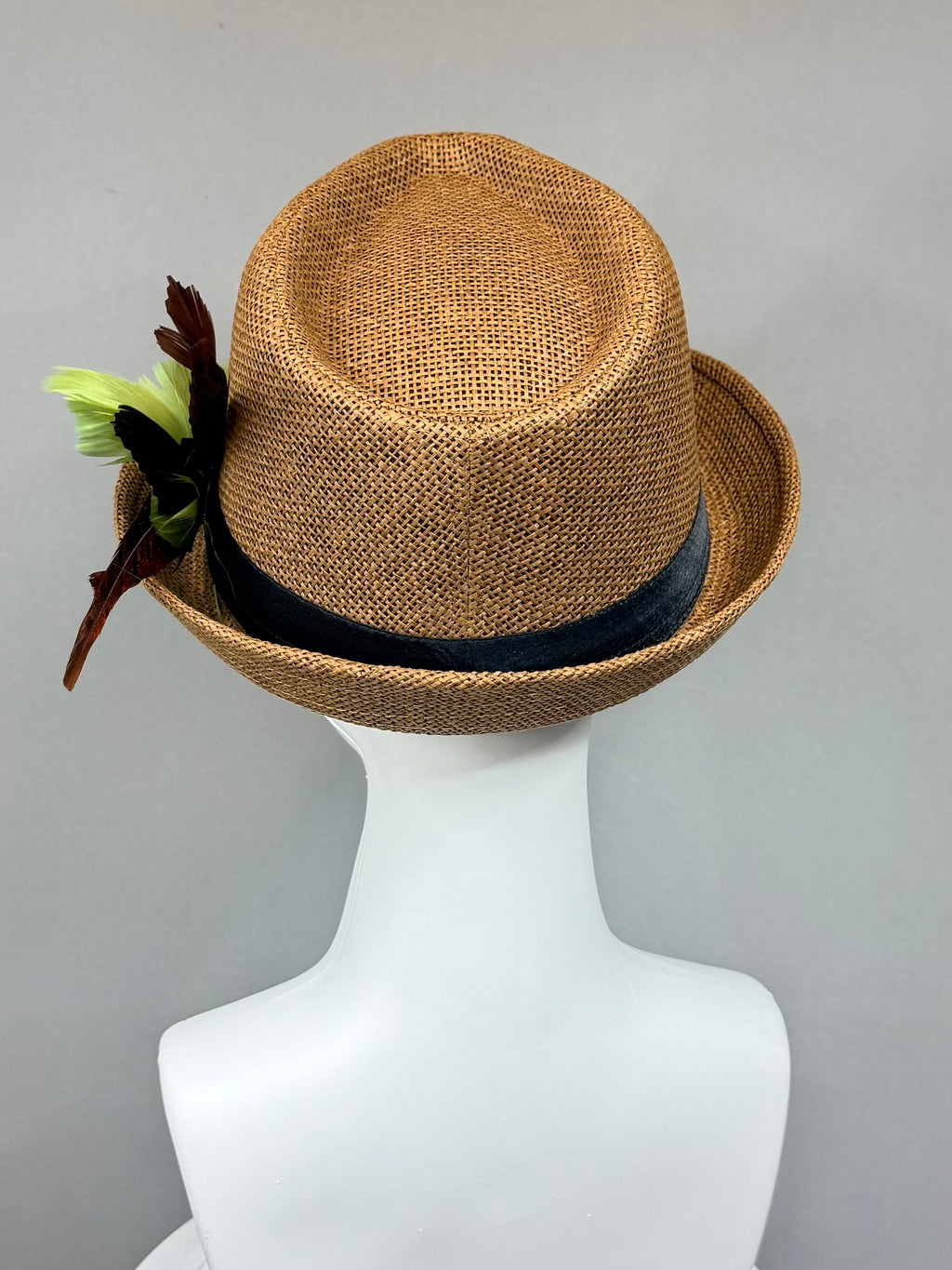 Kentucky Derby Men’s Hat | Brown Straw Fedora, Green Feather Hat| Derbyologie