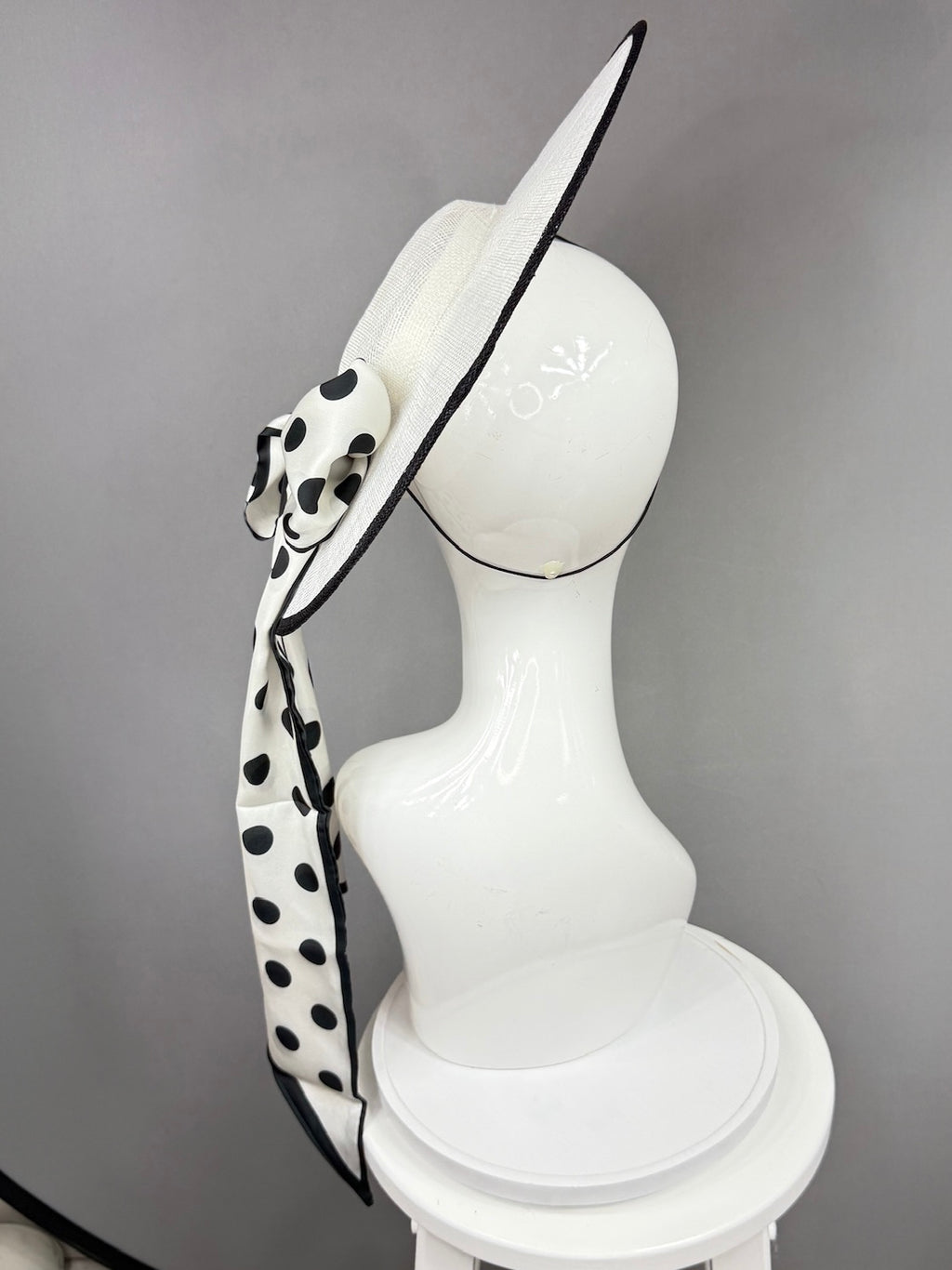 Kentucky Derby Fascinator Hat | White mat with black polka dot bow Headpiece | Derbyologie