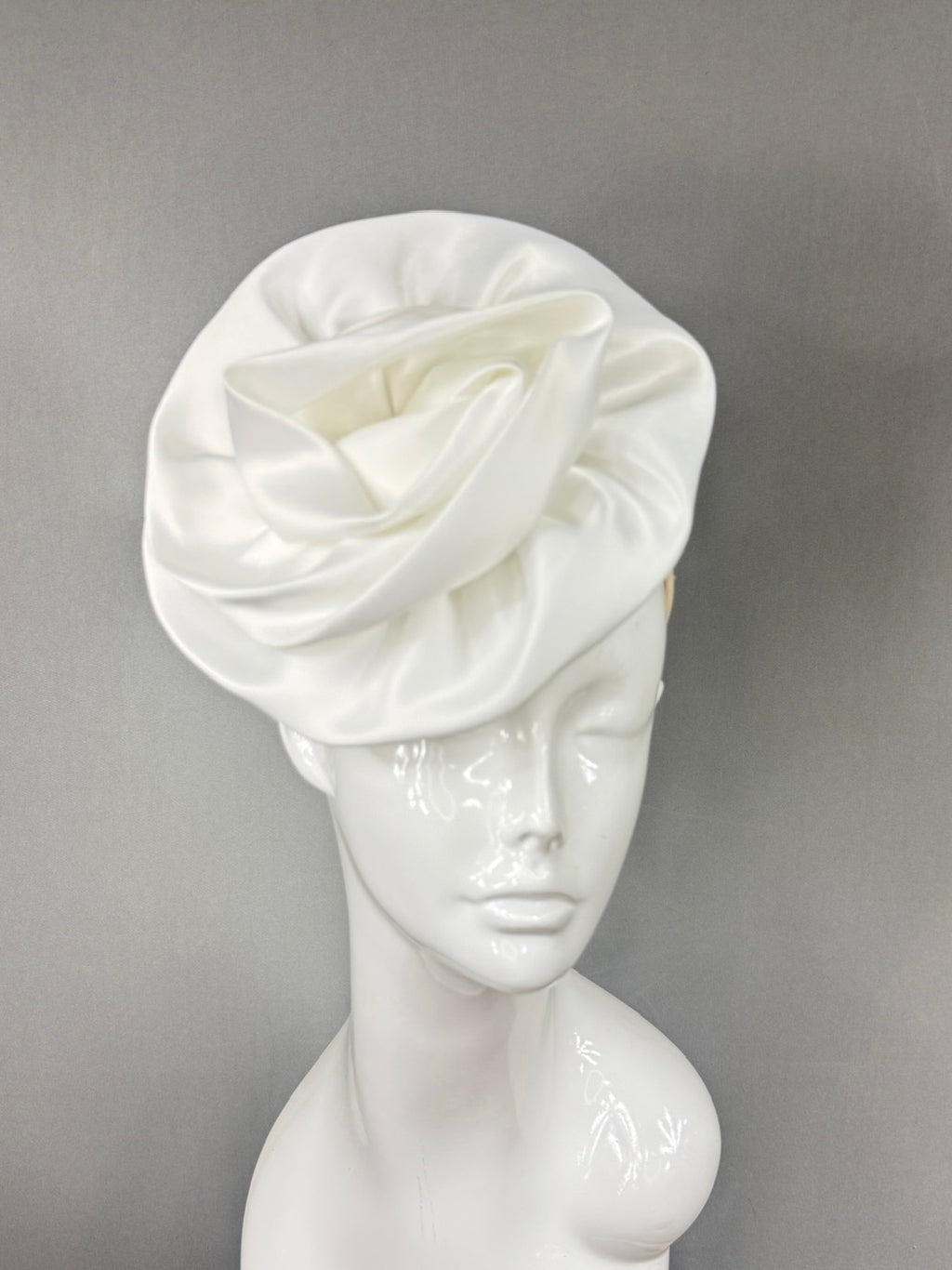 Kentucky Derby Fascinator Hat |  White fabric rose Headpiece | Derbyologie