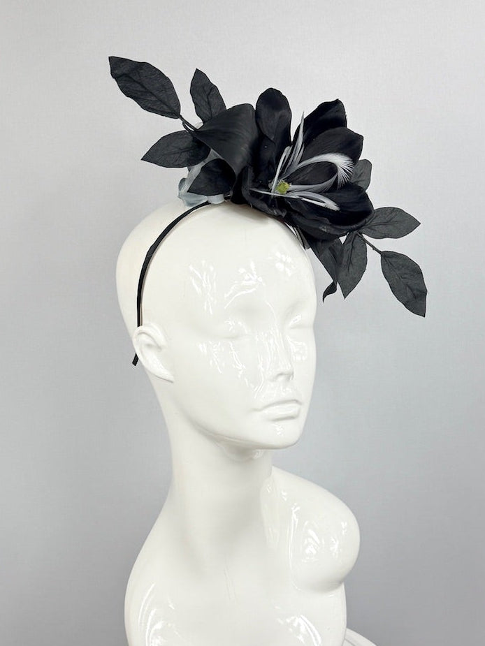 Kentucky Derby Fascinator Hat | Black and Gray Headpiece | Derbyologie