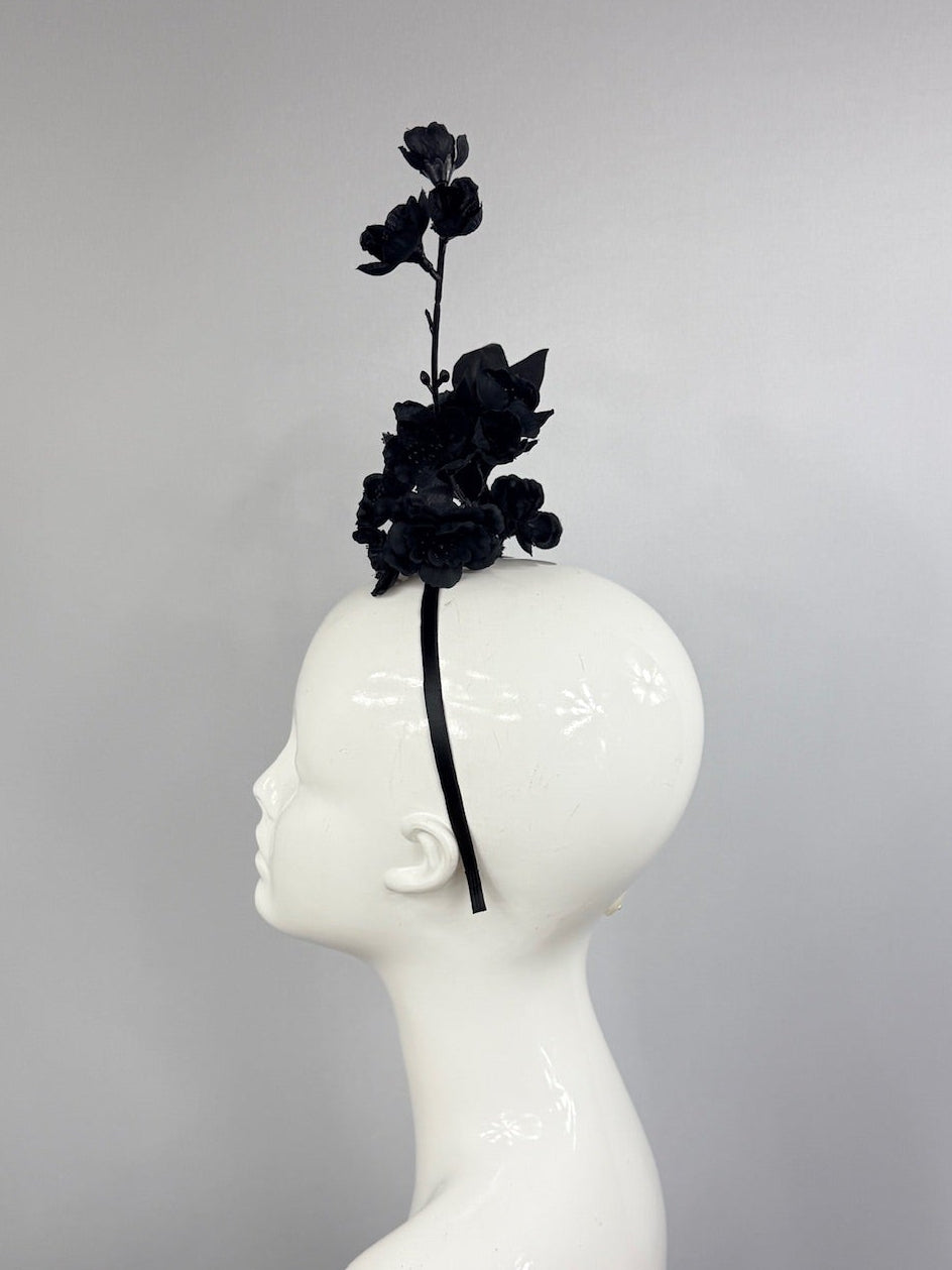 Kentucky Derby Fascinator Hat | Black Flower Headpiece | Derbyologie