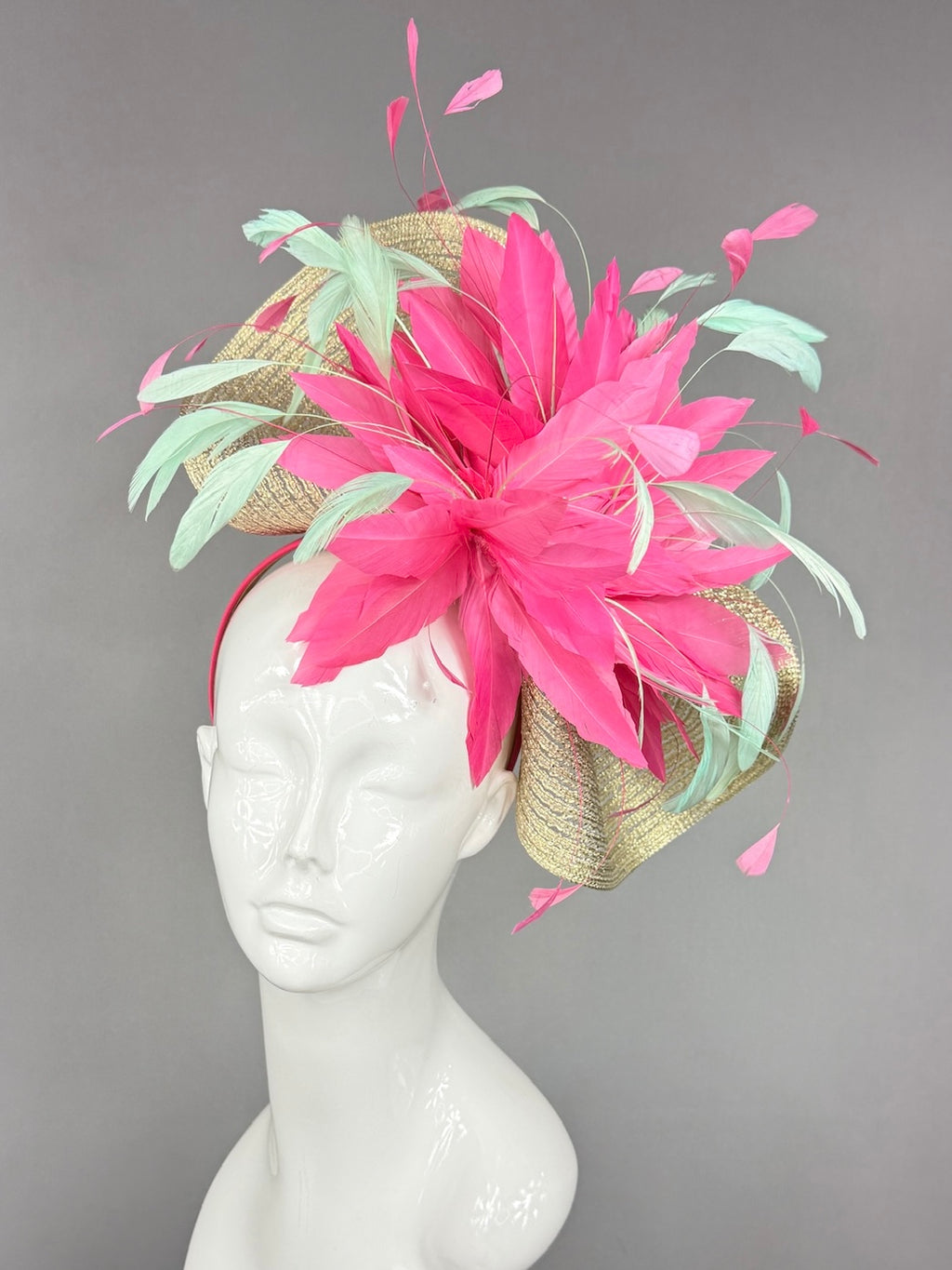 Kentucky Derby Fascinator Hat | Pink and mint green feathers Headpiece | Derbyologie