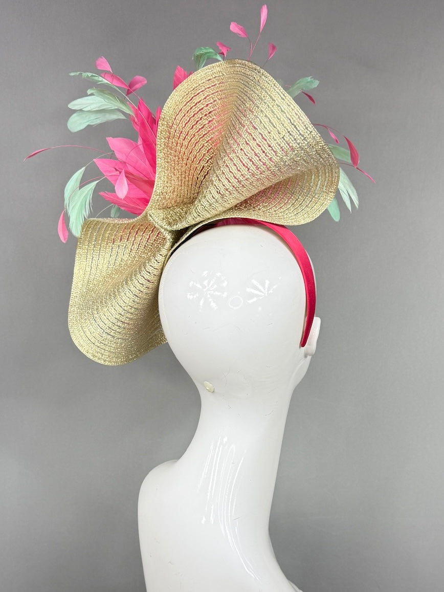 Kentucky Derby Fascinator Hat | Pink and mint green feathers Headpiece | Derbyologie