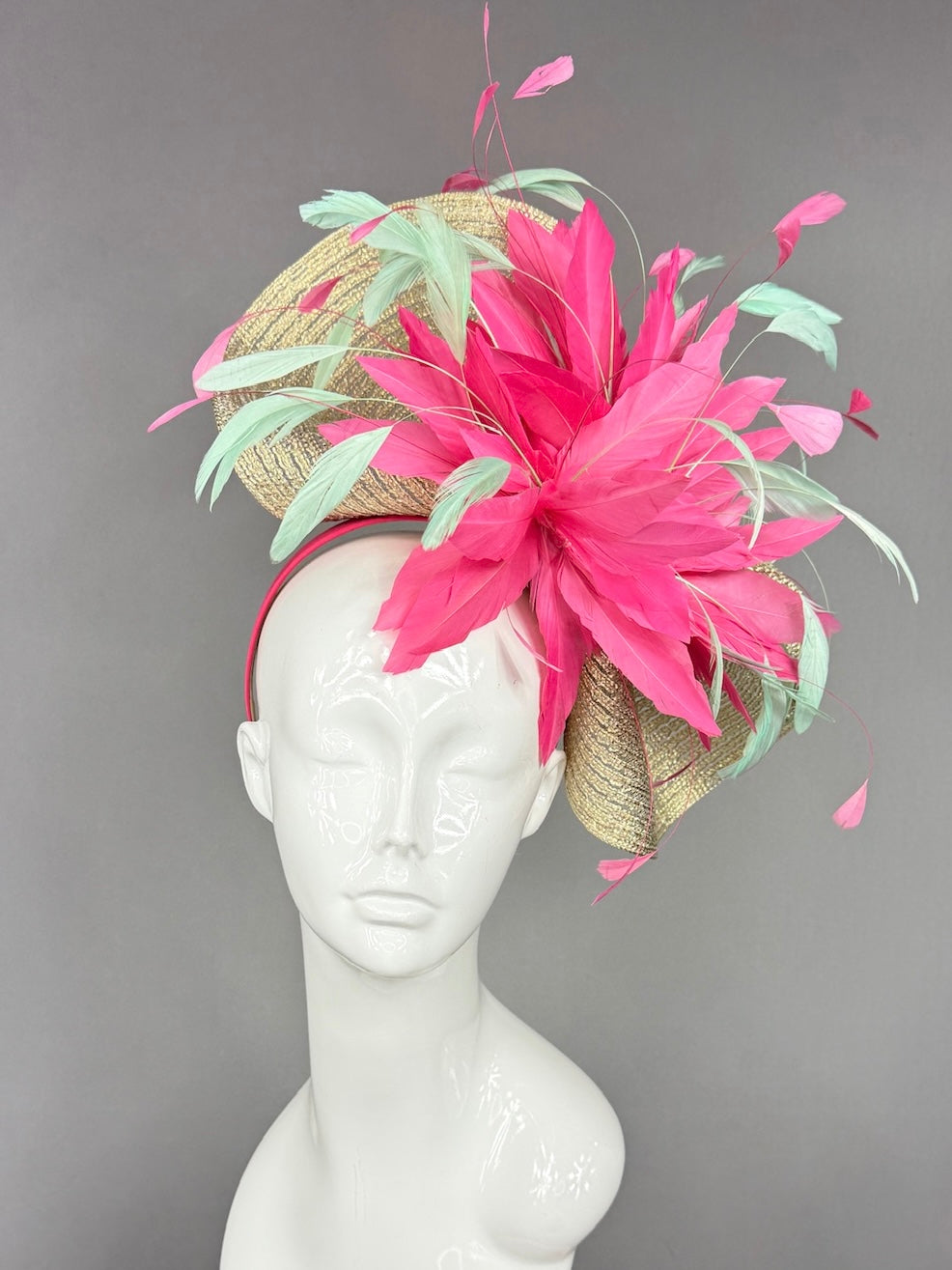 Kentucky Derby Fascinator Hat | Pink and mint green feathers Headpiece | Derbyologie
