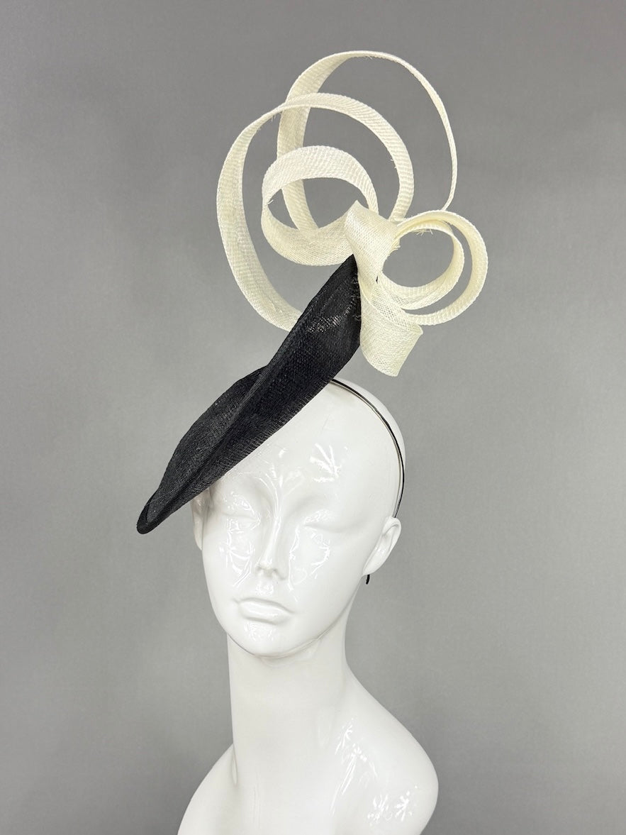 Kentucky Derby Fascinator Hat | Loops of sculpted ivory sinamay ribbon on a black saucer base Headpiece | Derbyologie