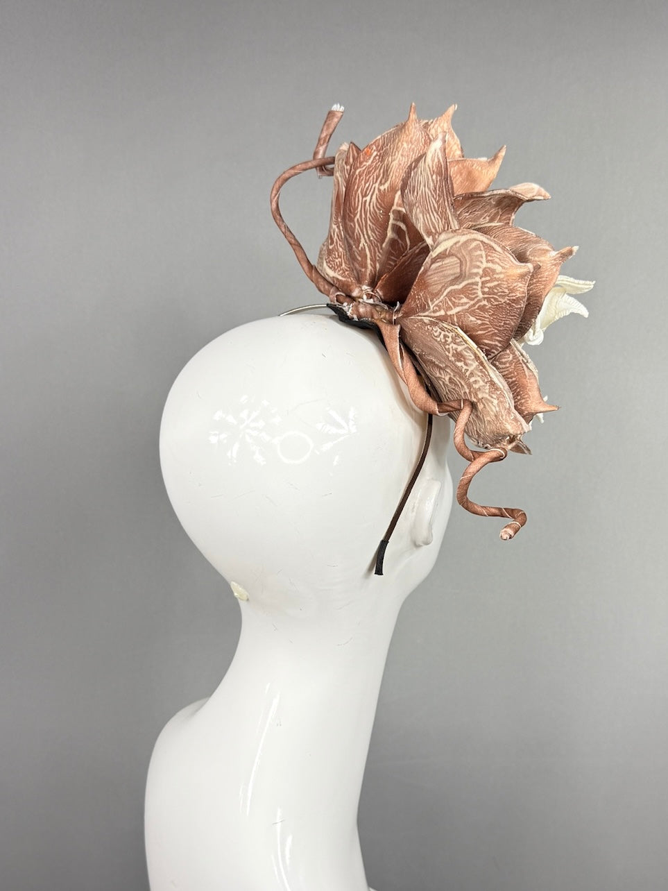 Kentucky Derby Fascinator Hat | Oversized white and brown dahlias Headpiece | Derbyologie