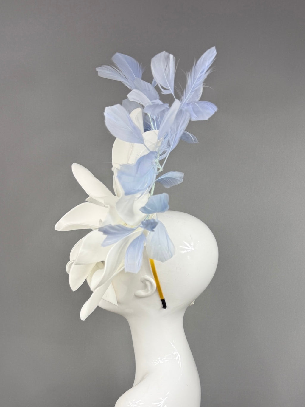 Kentucky Derby Fascinator Hat | Oversized white magnolia and blue feathers Headpiece | Derbyologie
