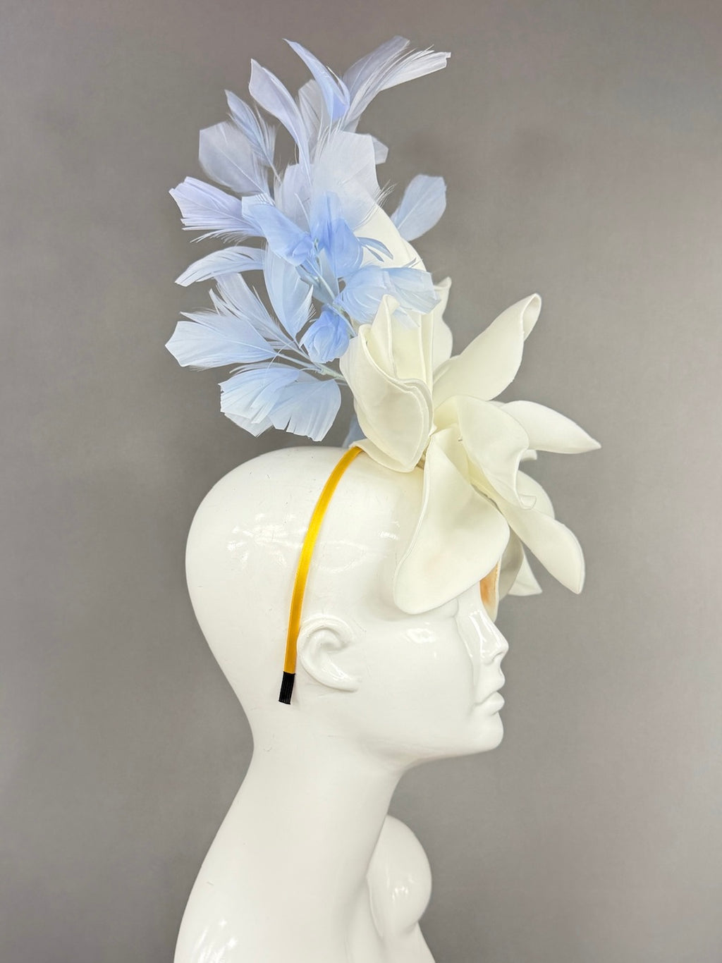 Kentucky Derby Fascinator Hat | Oversized white magnolia and blue feathers Headpiece | Derbyologie