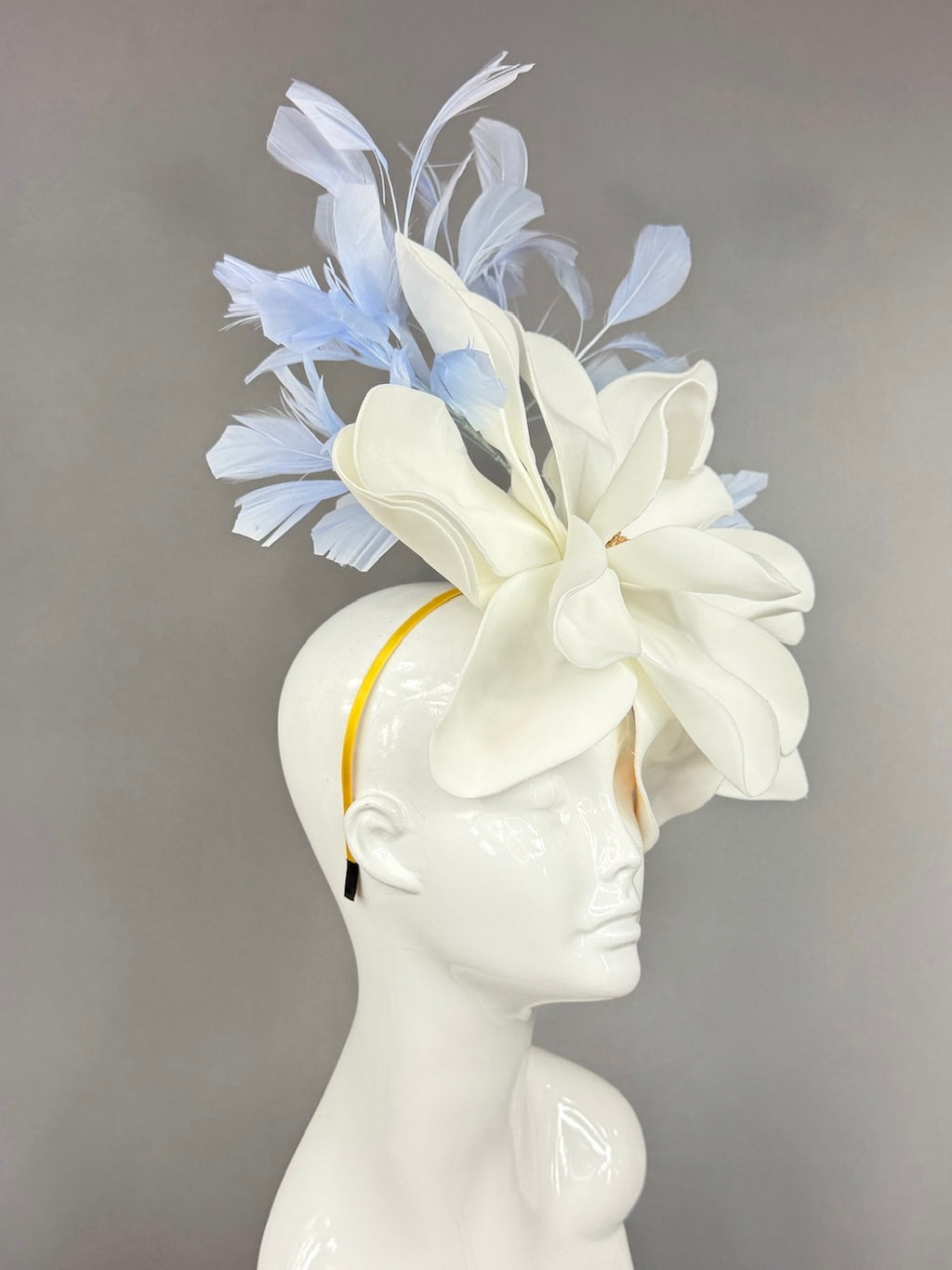 Kentucky Derby Fascinator Hat | Oversized white magnolia and blue feathers Headpiece | Derbyologie