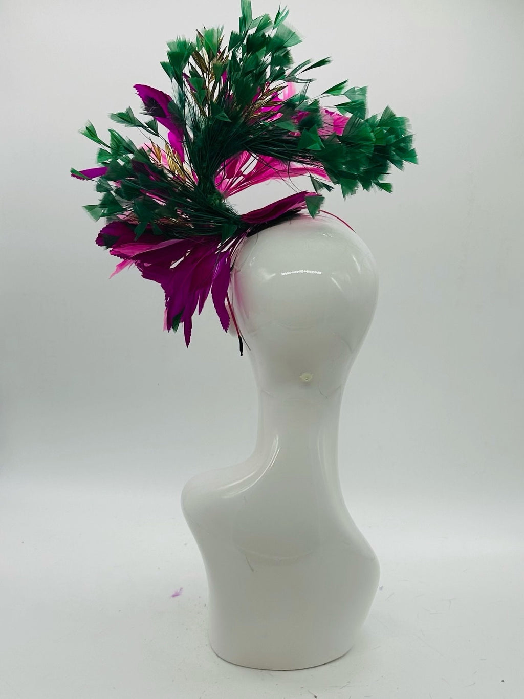 Hot pink, Fuchsia, and Green Derby Fascinator, Kentucky Derby Hat Alternative, Kentucky derby hat (GOLD LINE)