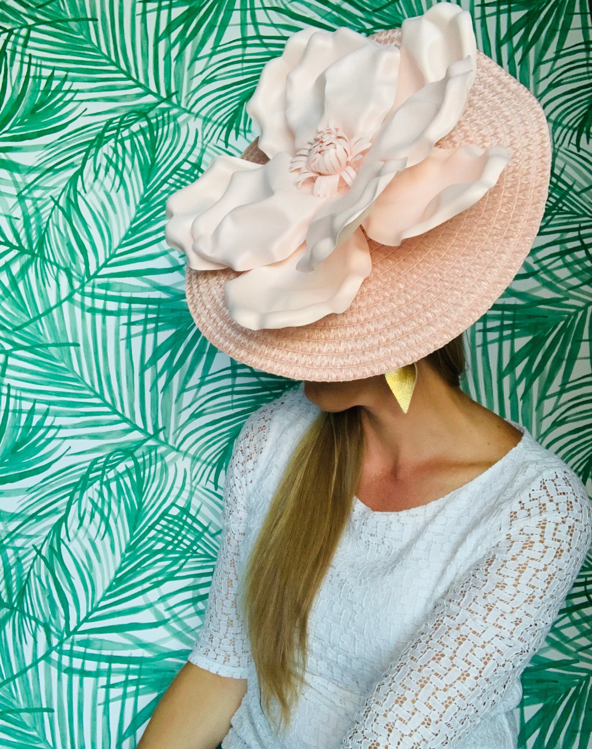 Kentucky derby hat, fascinator, floral headpiece, derby hat alternative (GOLD LINE)