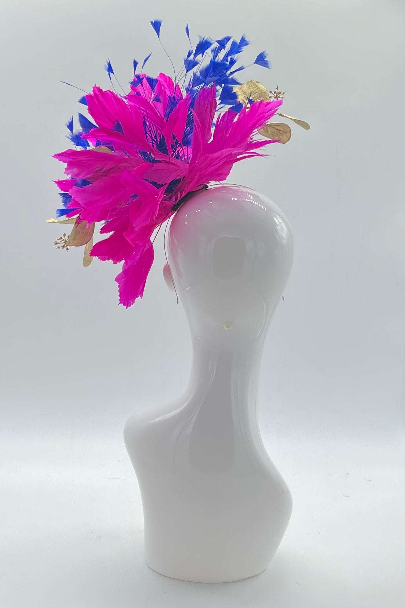 Kentucky derby fascinator, derby hat alternative, flora headpiece, feather fascinator, derby hat, horse racing hat, (GOLD LINE)
